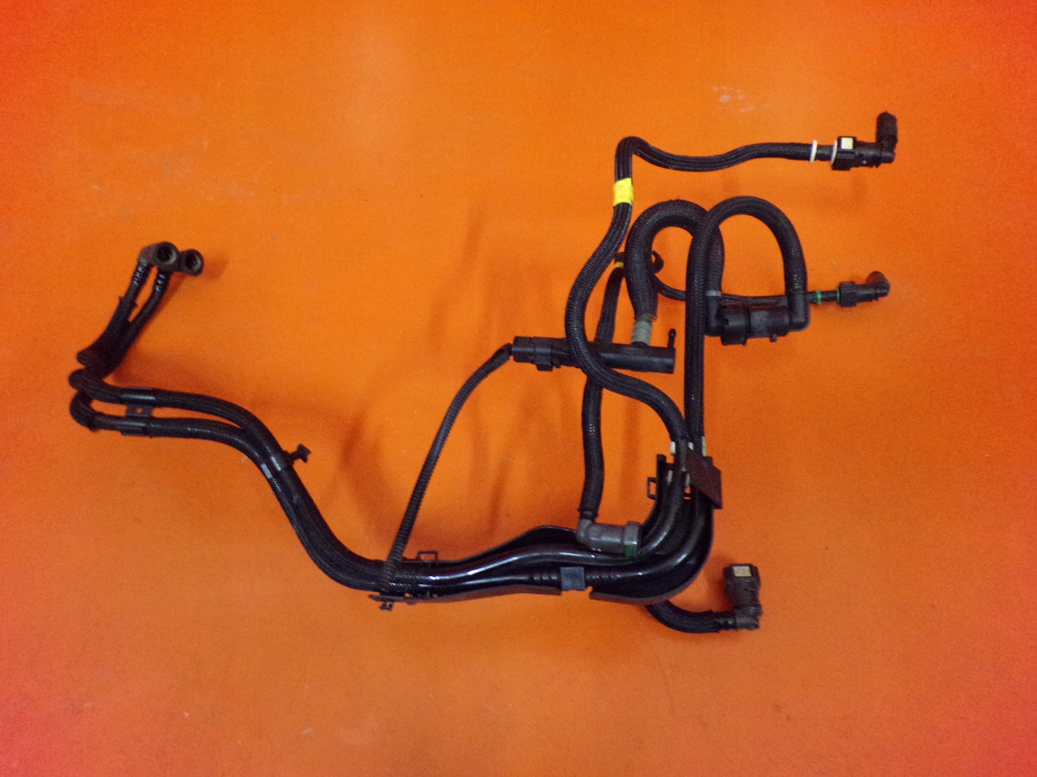 ШЛАНГ ПАЛИВОПРОВОДИ 2.0 TDCI FORD KUGA MK1 09R