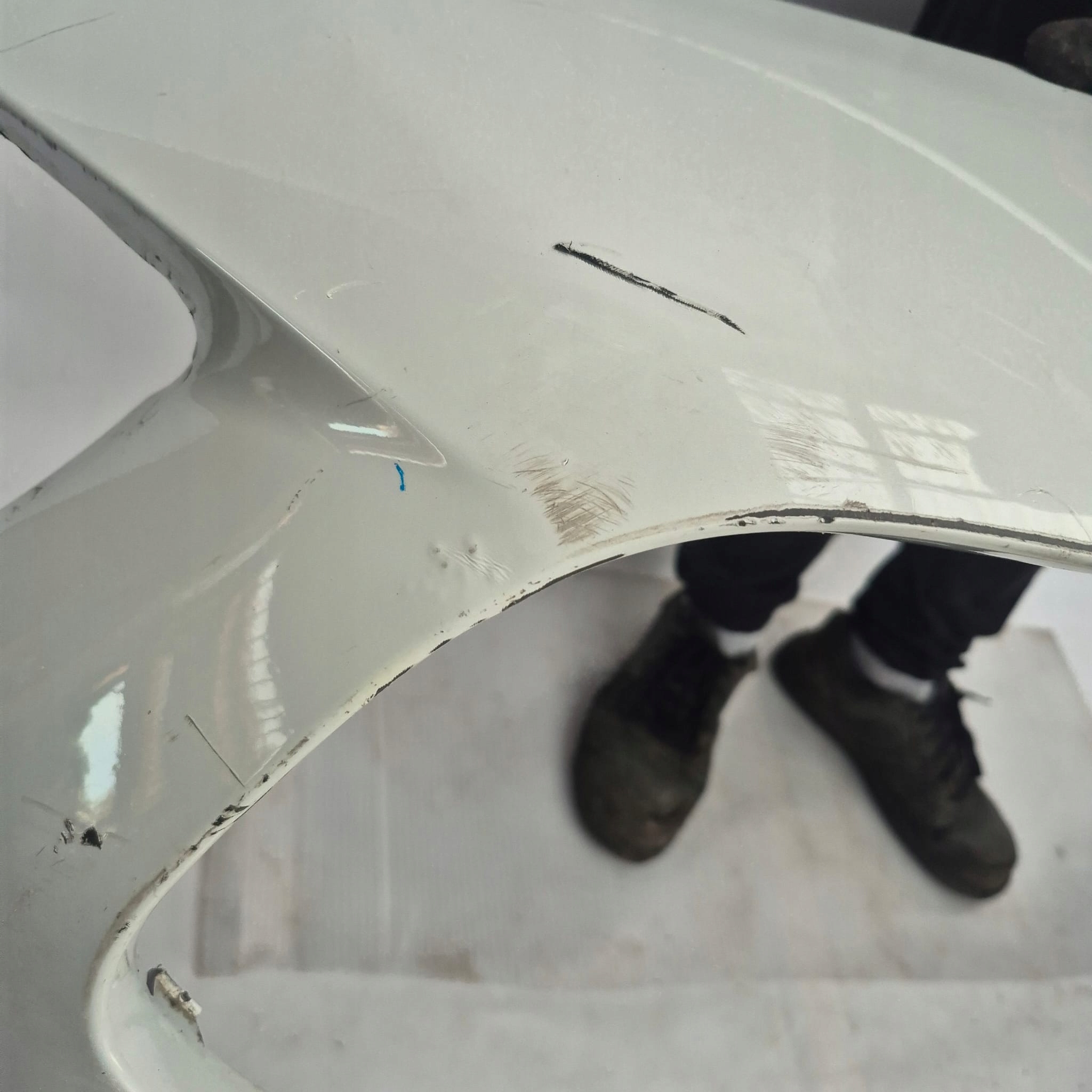 MERCEDES B-KLASA W247 AMG 18- bumper front front PDC
