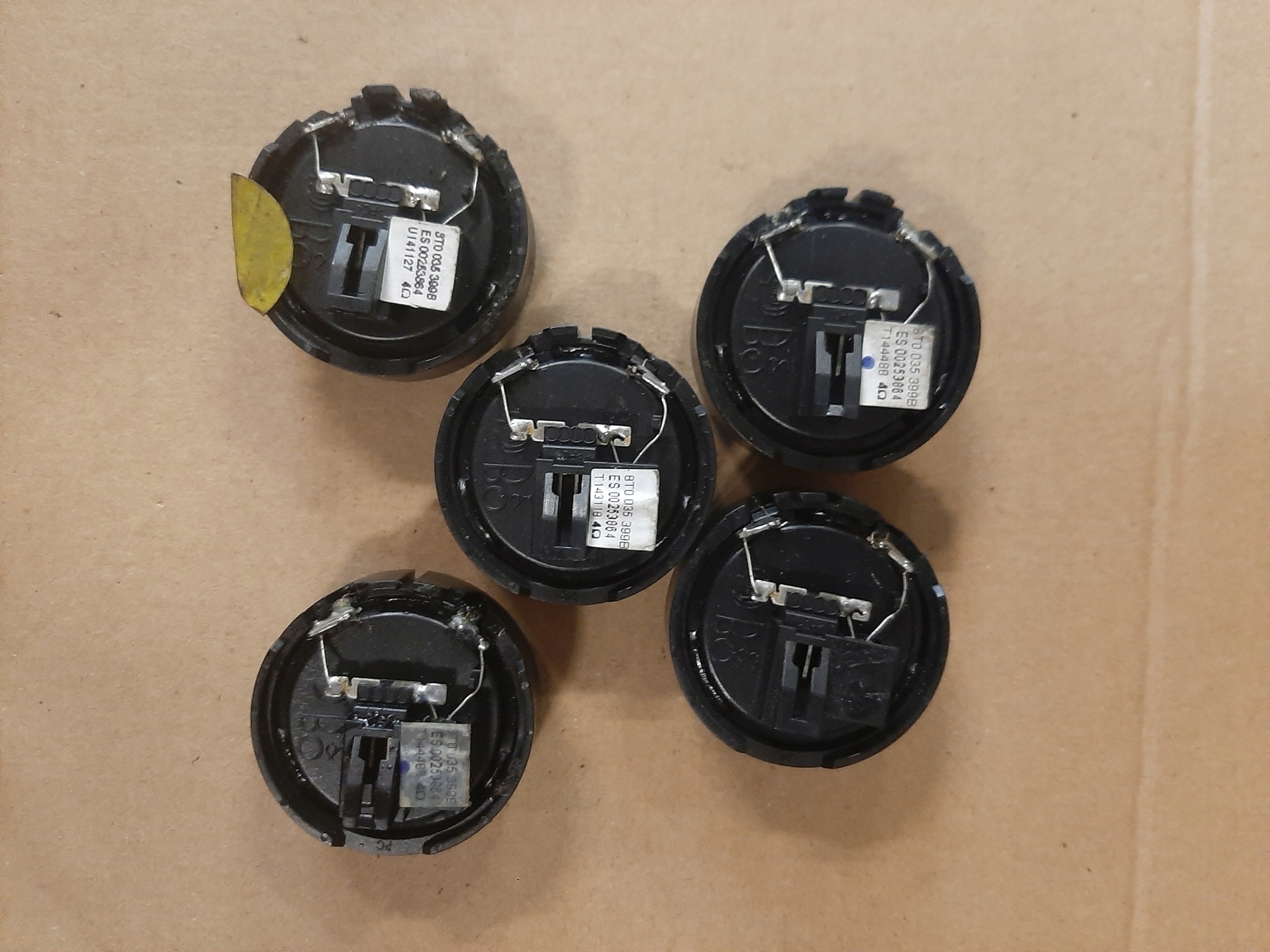 AUDI A5 8T A4 B8 speaker bang OLUFSEN 8T0035399B