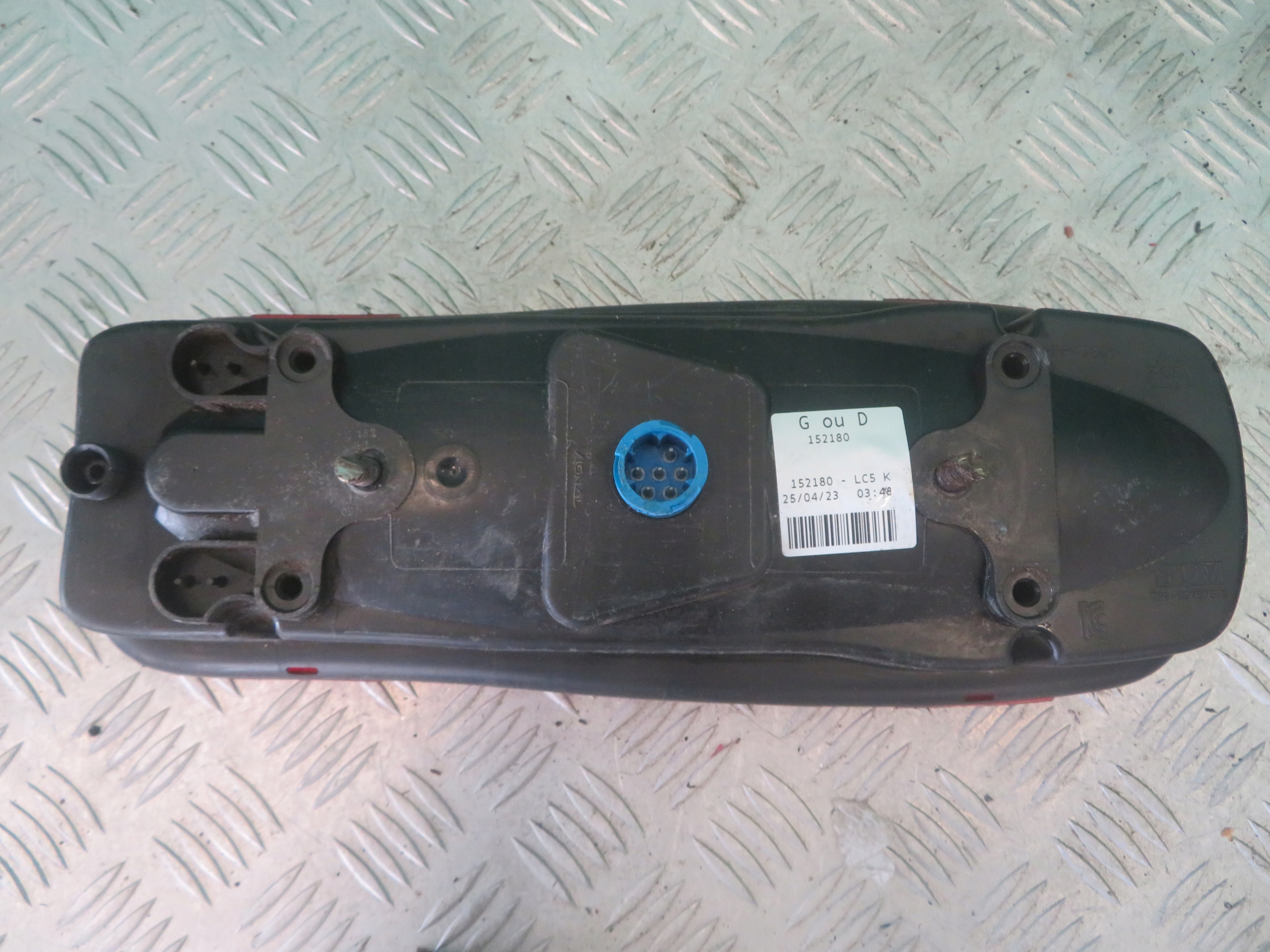 light right rear part IVECO DAILY