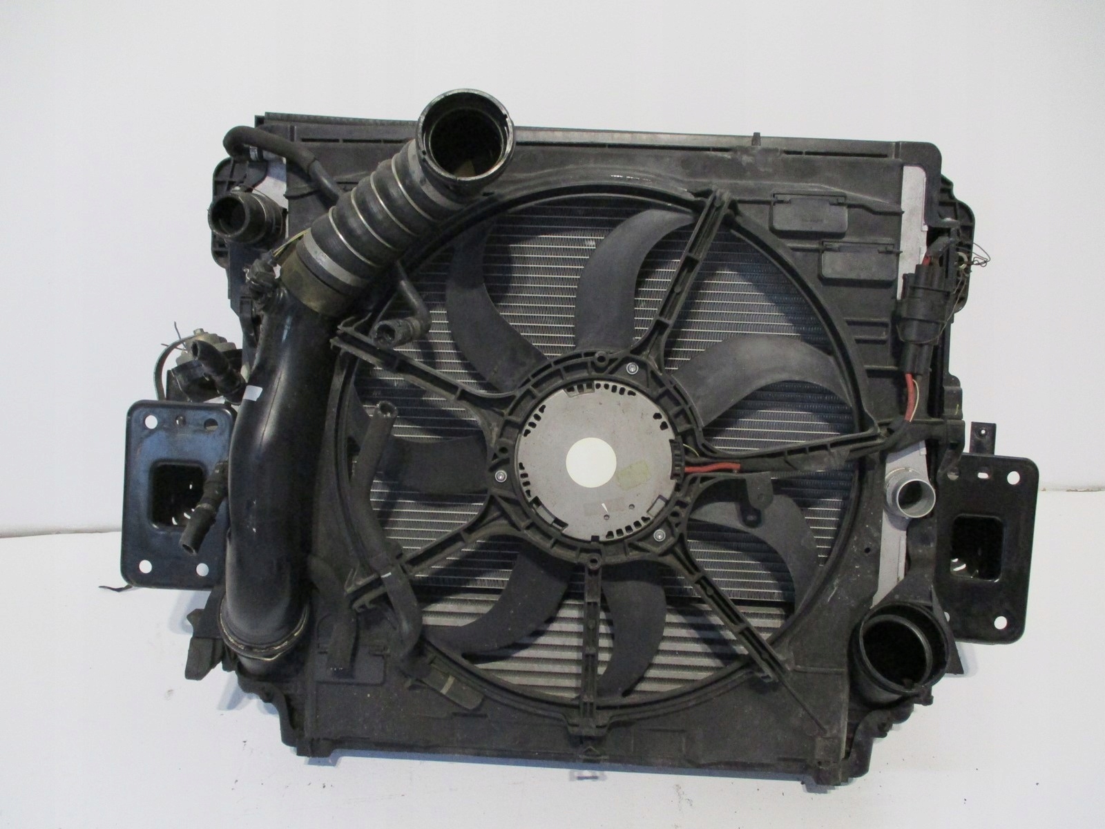 support panel for radiators radiator BMW X5 E70 3,0D auto