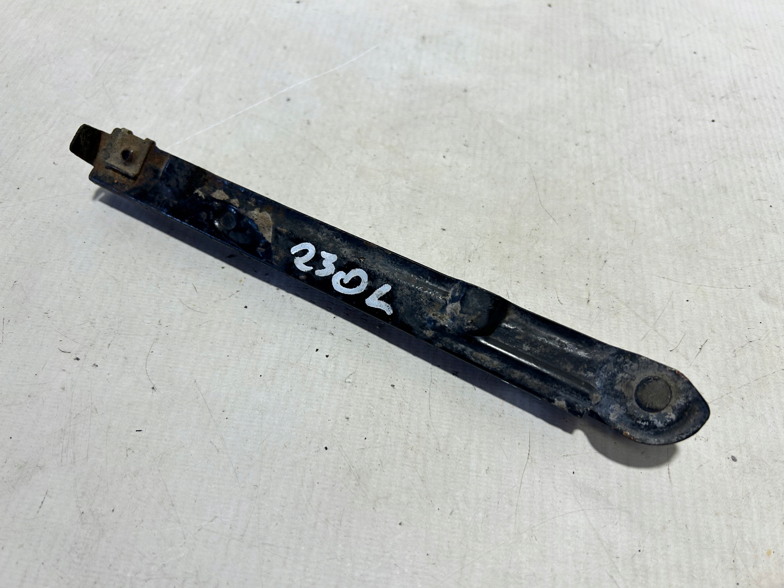 bumper bracket MERCEDES SL R230 W230 left front 2308800514