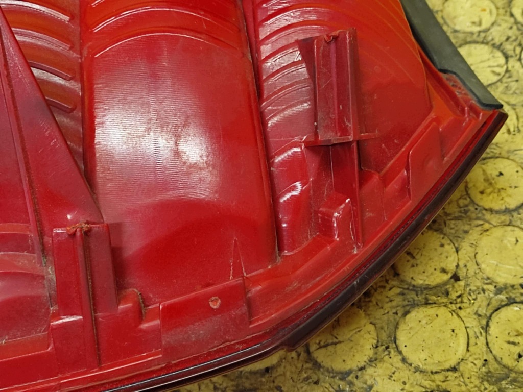 AUDI A4 B6 KOMBI light right rear part 8E9945096