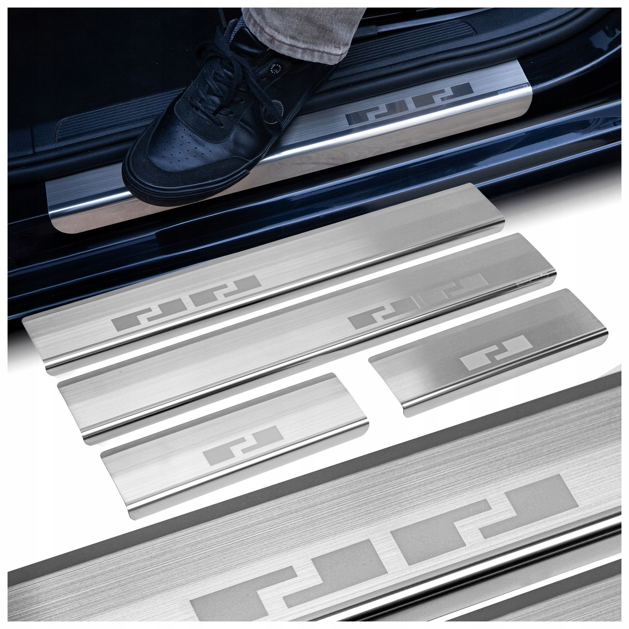 Ochranné lišty na prahy pre Toyota Urban Cruiser I XP110 2009-2014