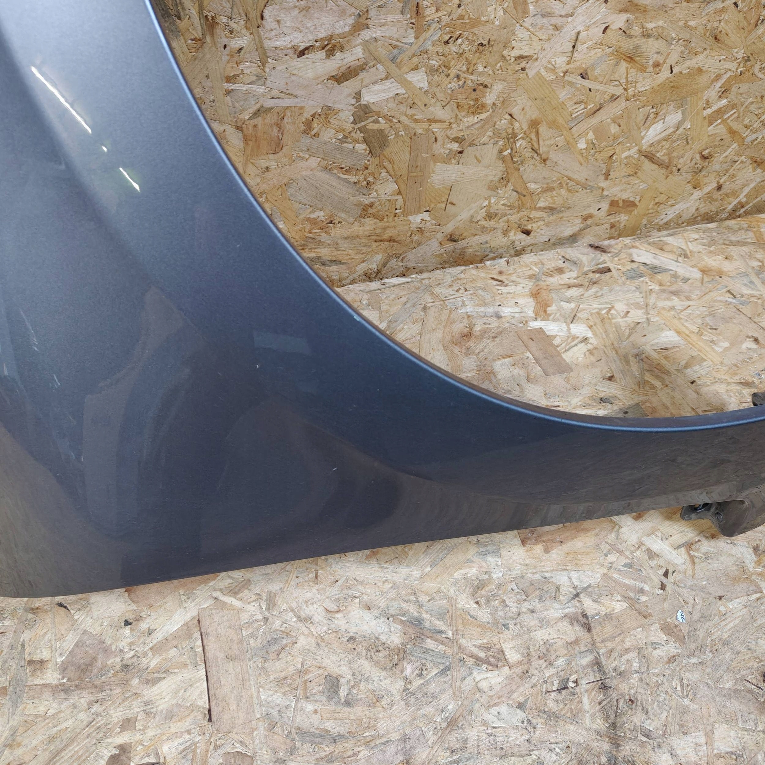 fender front side right Renault Clio IV 631007609R
