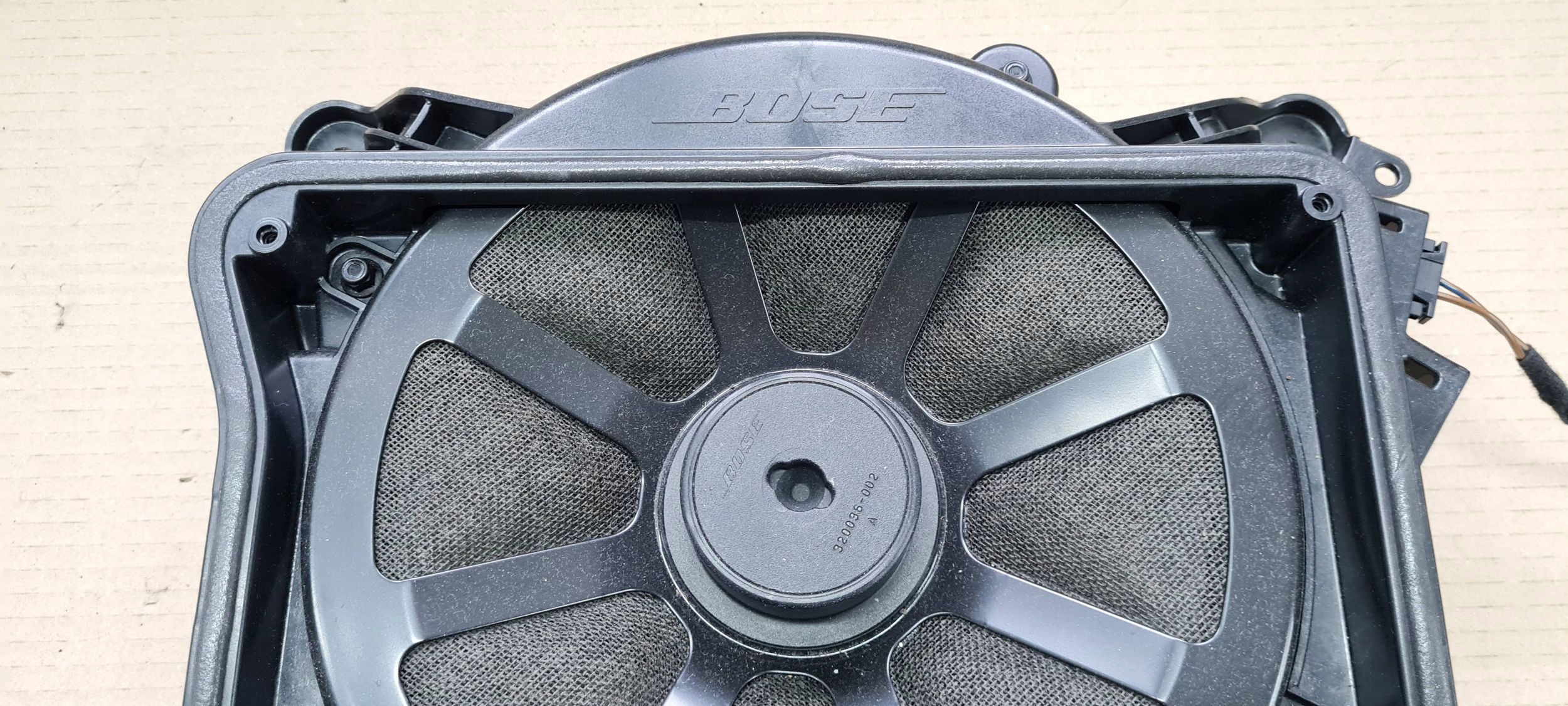 A6 C7 LIFT speaker BASOWY SUBWOOFER BOSE 4G2035709 sedan
