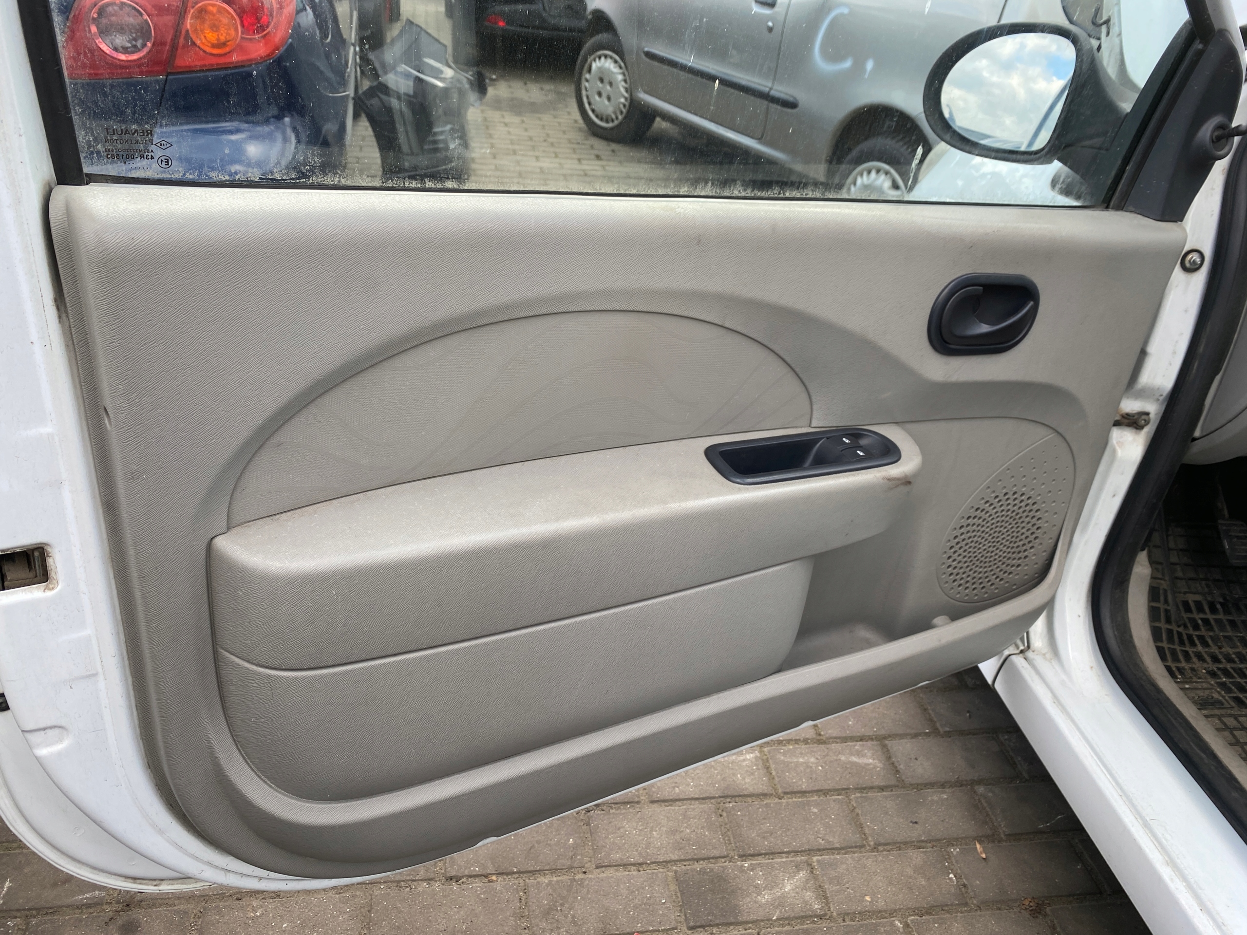 Renault Twingo 2 II 07-14 upholstery left side side left
