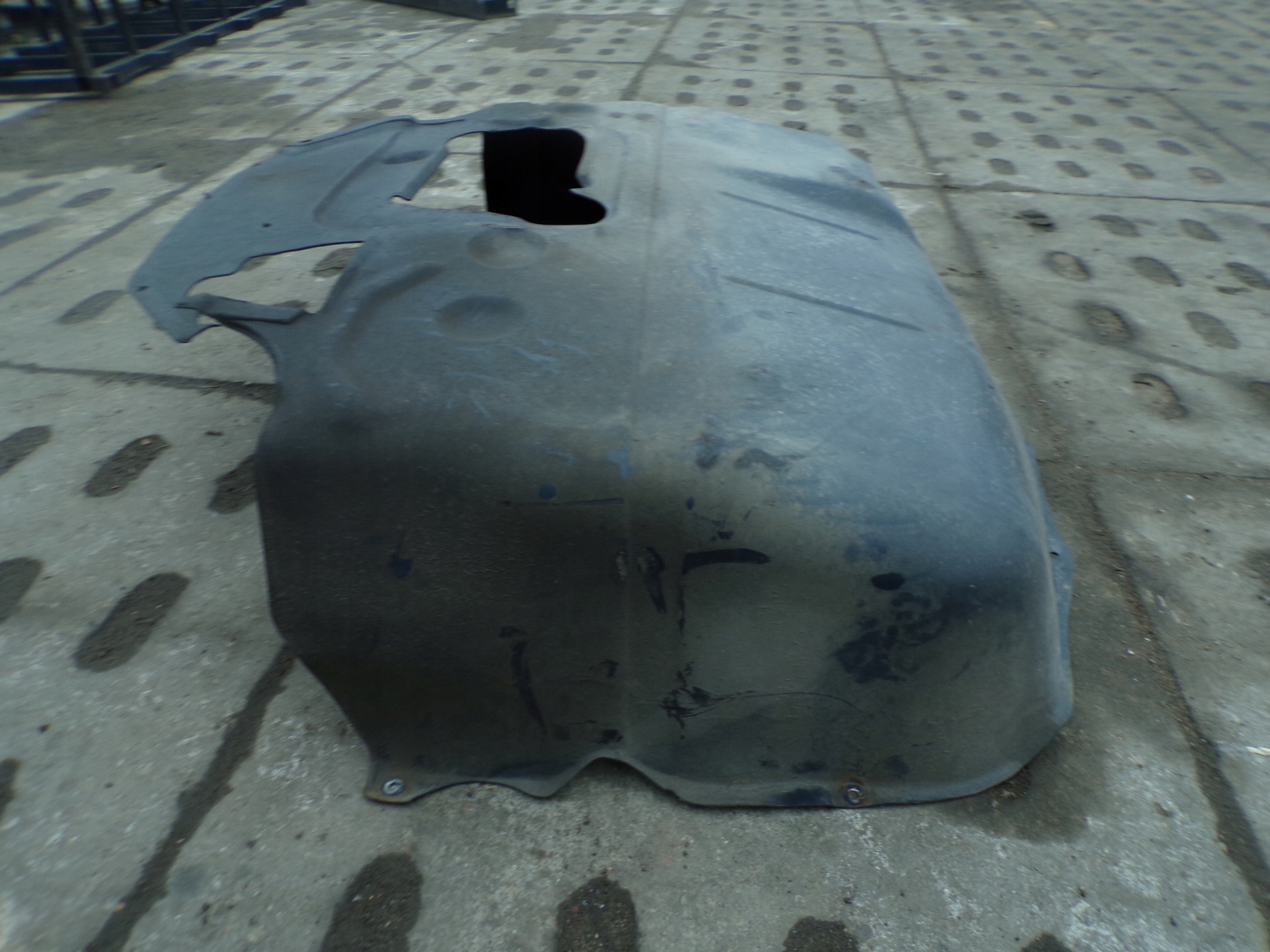 motor cover lower VOLKSWAGEN T4 plastic (F)