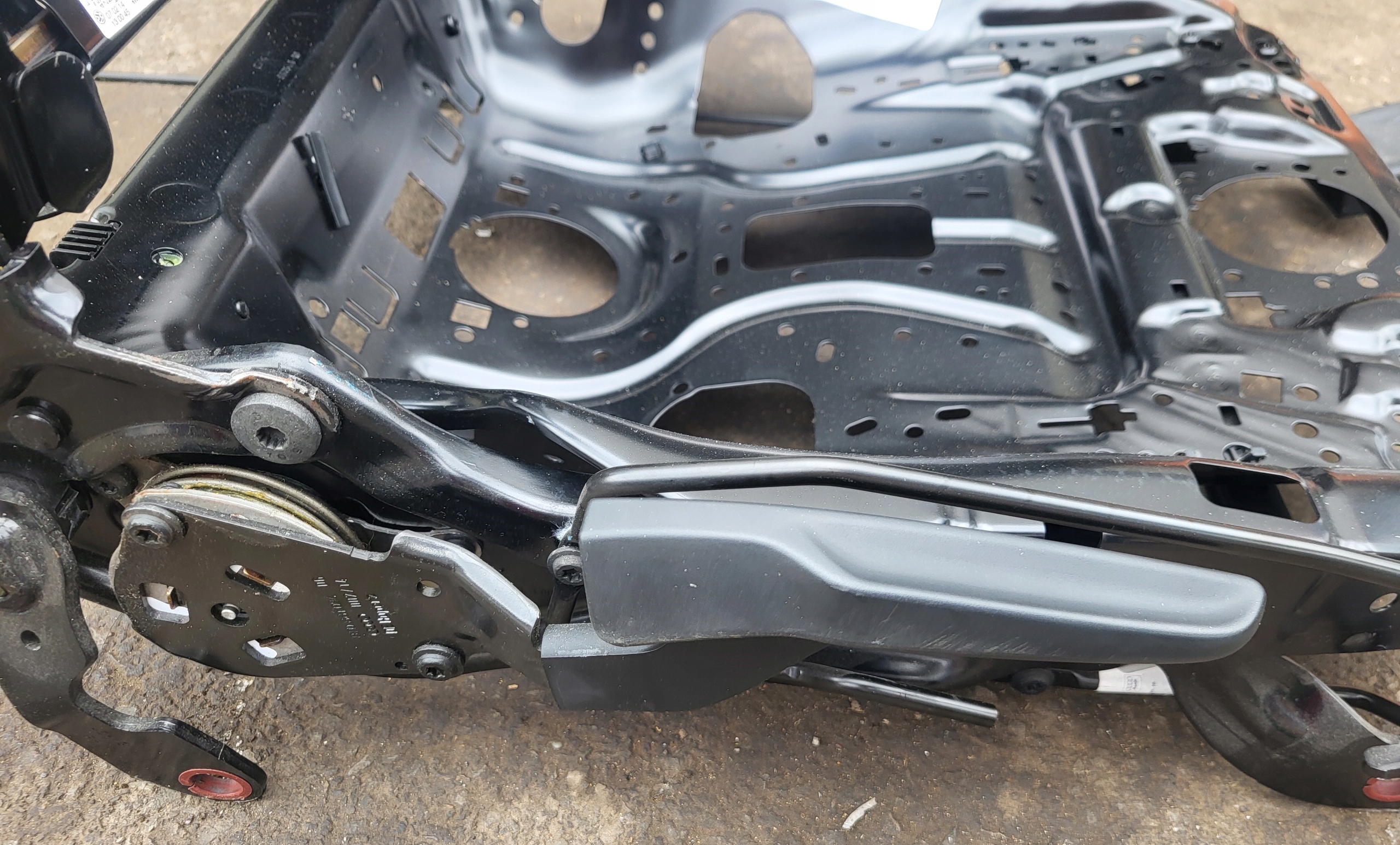 support seat right front SIEDZISKO OPARCIE AUDI A4 B8 8K A5 8T SB OE EU