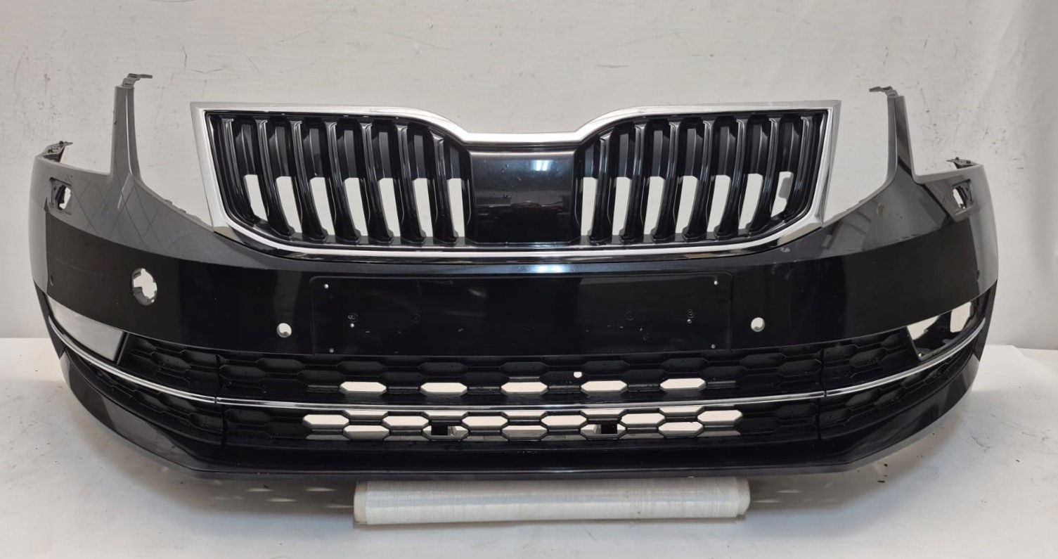 SKODA OCTAVIA III LIFT 17- bumper front front 4XPDC SPR 5E0807221N
