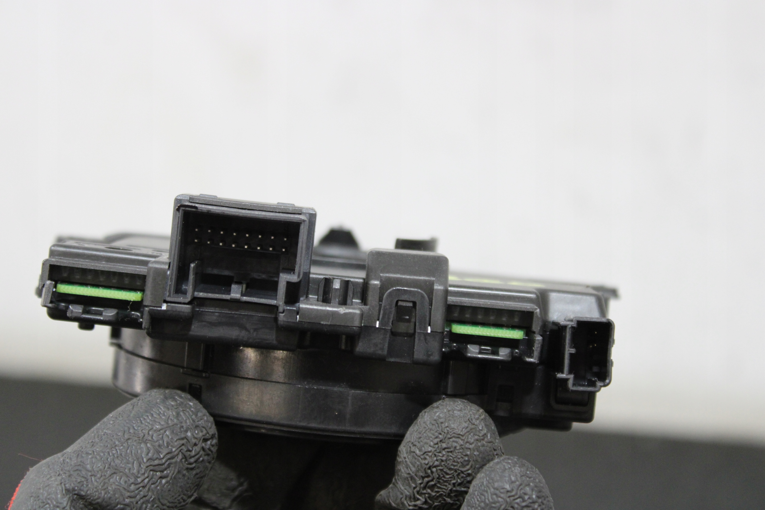 ring below steering wheel, VW PASSAT B8 3G0 3G9