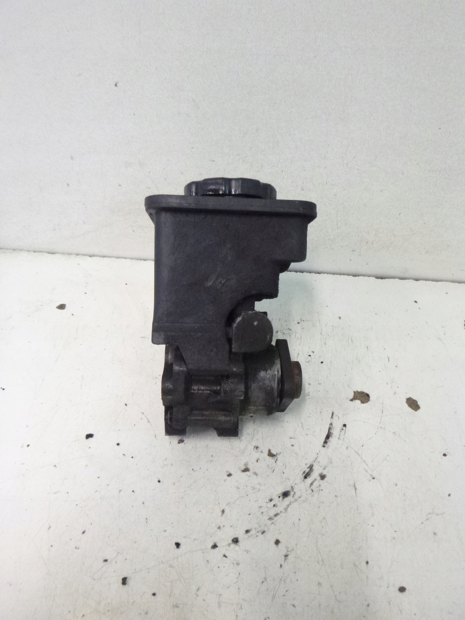 POMPE DIRECTION ASSISTÉE BMW E46 2.0D 1998