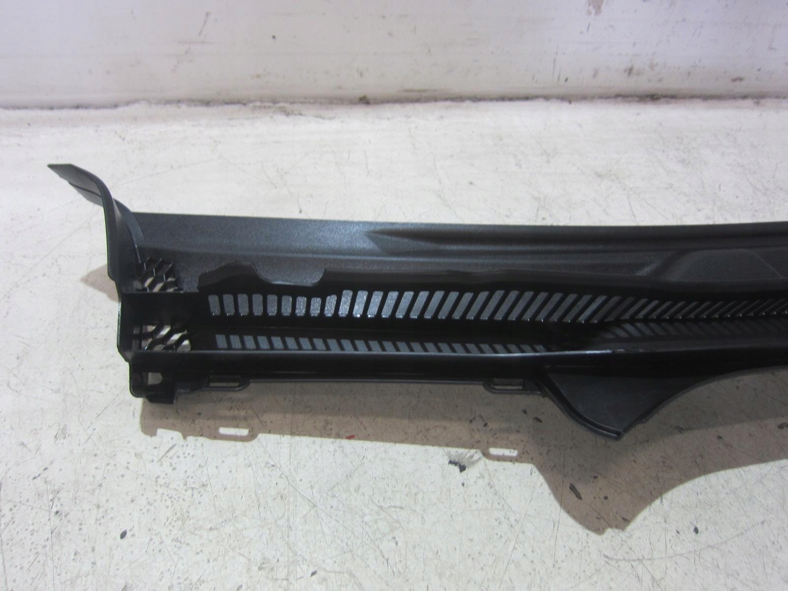 BMW X3 G01 G02 PODSZYBIE GÓRNE OSŁONA WLOTU 51717399015 7399015 Stan opakowania brak opakowania