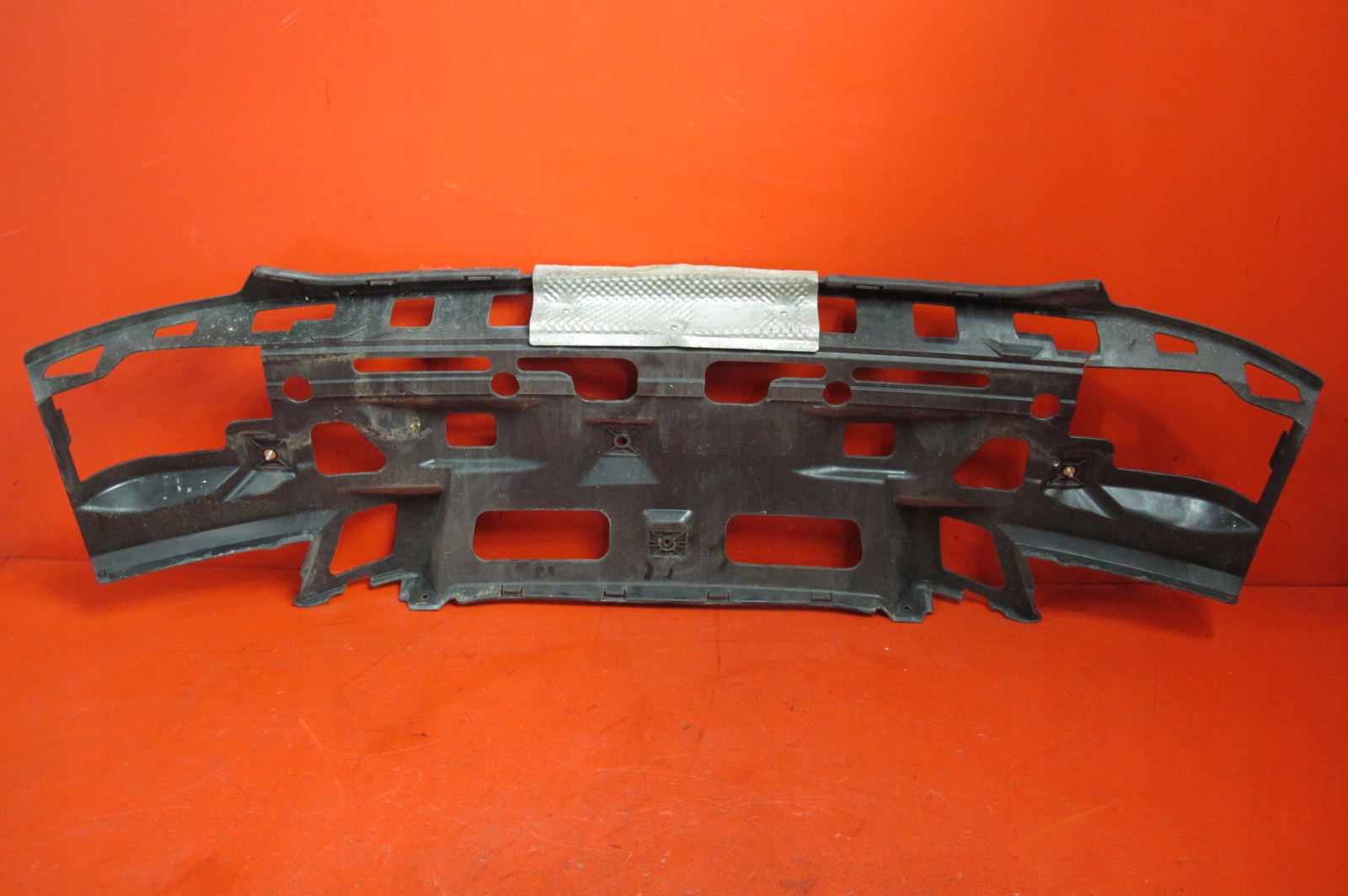 CHRYSLER CROSSFIRE SUPPORT SUPPORT PLAQUE PARE CHOC ARRIÈRE ARRIÈRE A1938850165