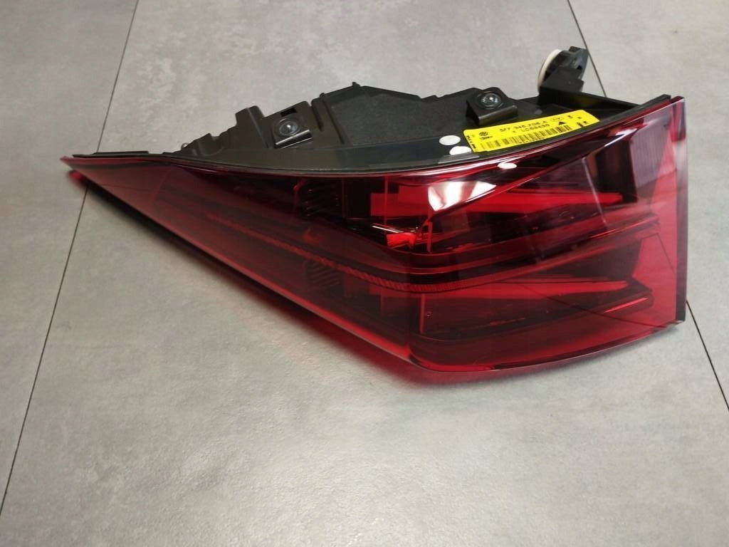 Cupra Formentor light right rear part rear 5FF945208A