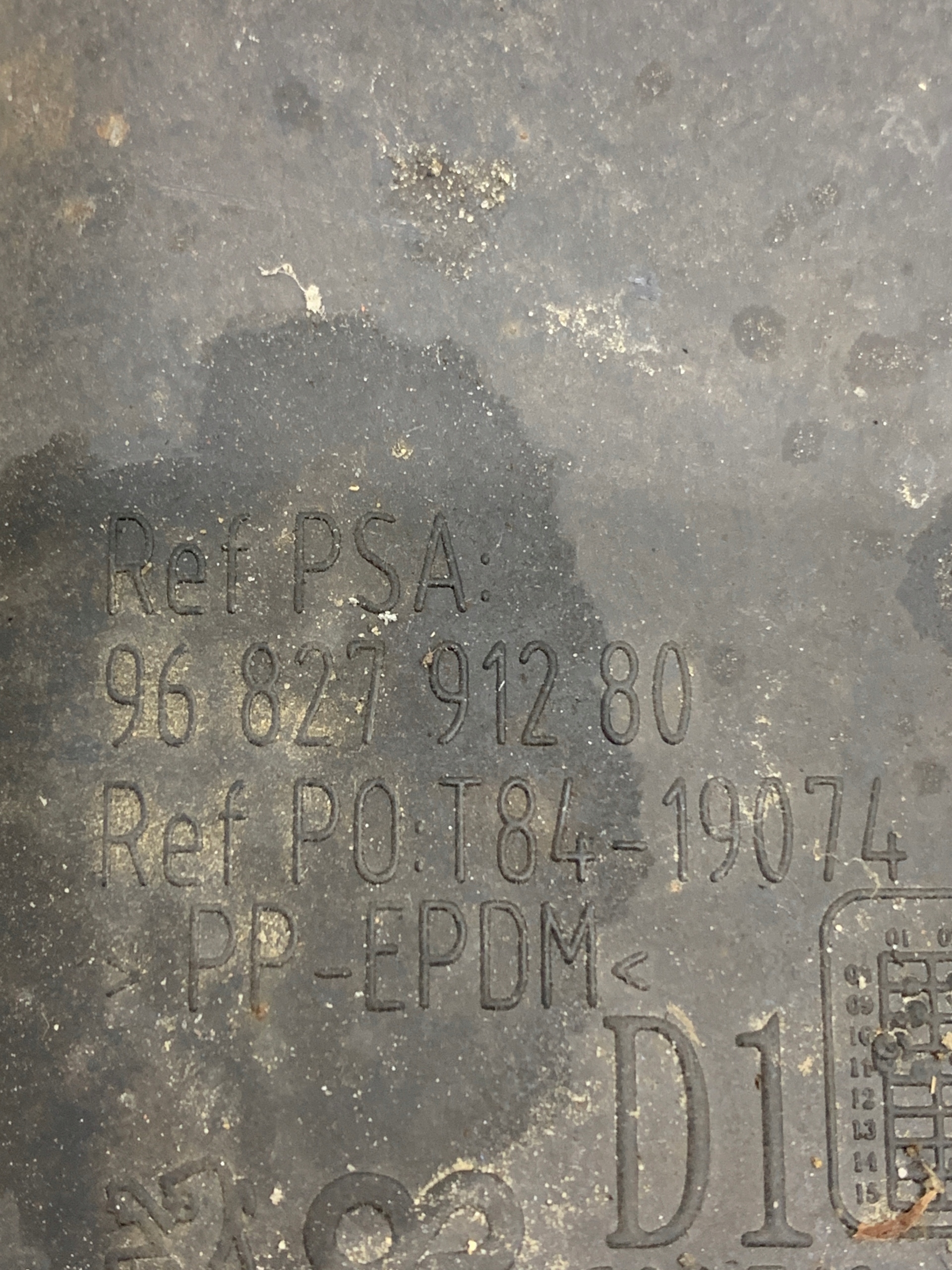 beam tip right 9682791280 PEUGEOT 5008