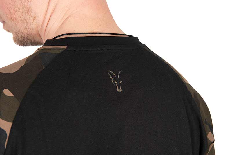 Koszulka Fox Black Camou Outline T-Shirt Rozm. XL Czarna Karpiowa