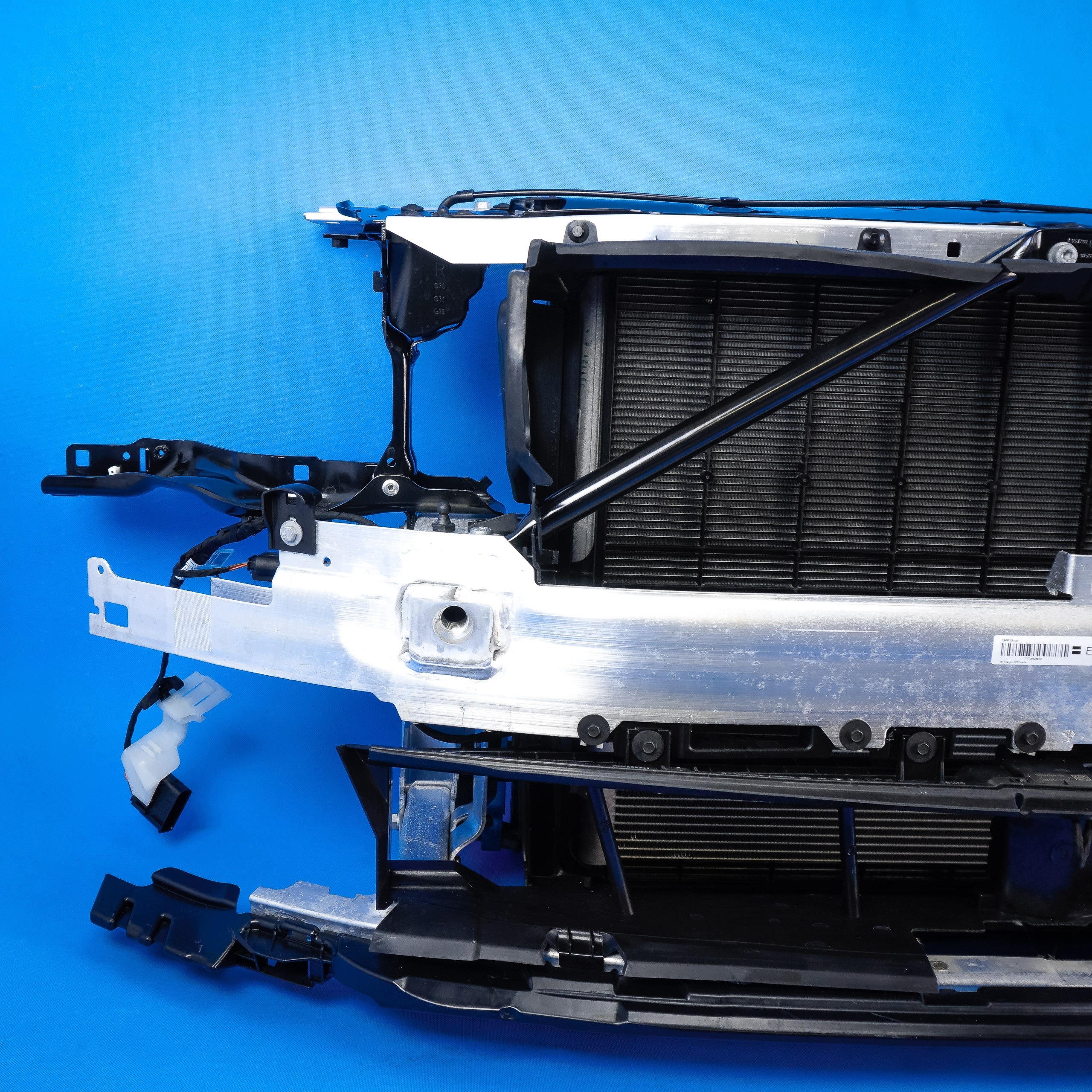 support panel for radiators radiator fans komplet BMW 5 G30 G31 530ix 252KM 59km