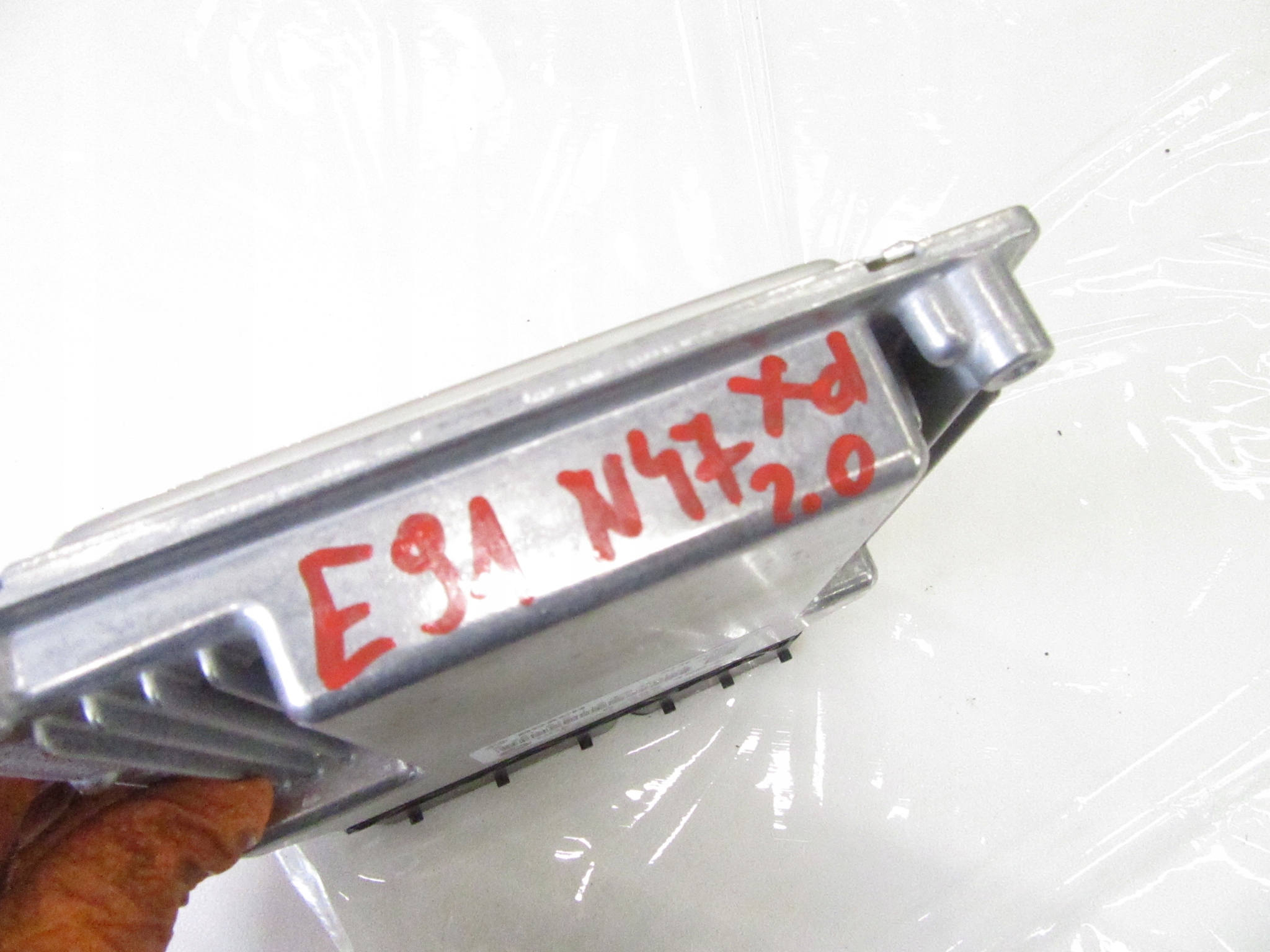 ordinateur unité de commande électronique uce BMW e60 e61 e81 e82 e84 e87 e88 e90 e91 92 N47 2.0d
