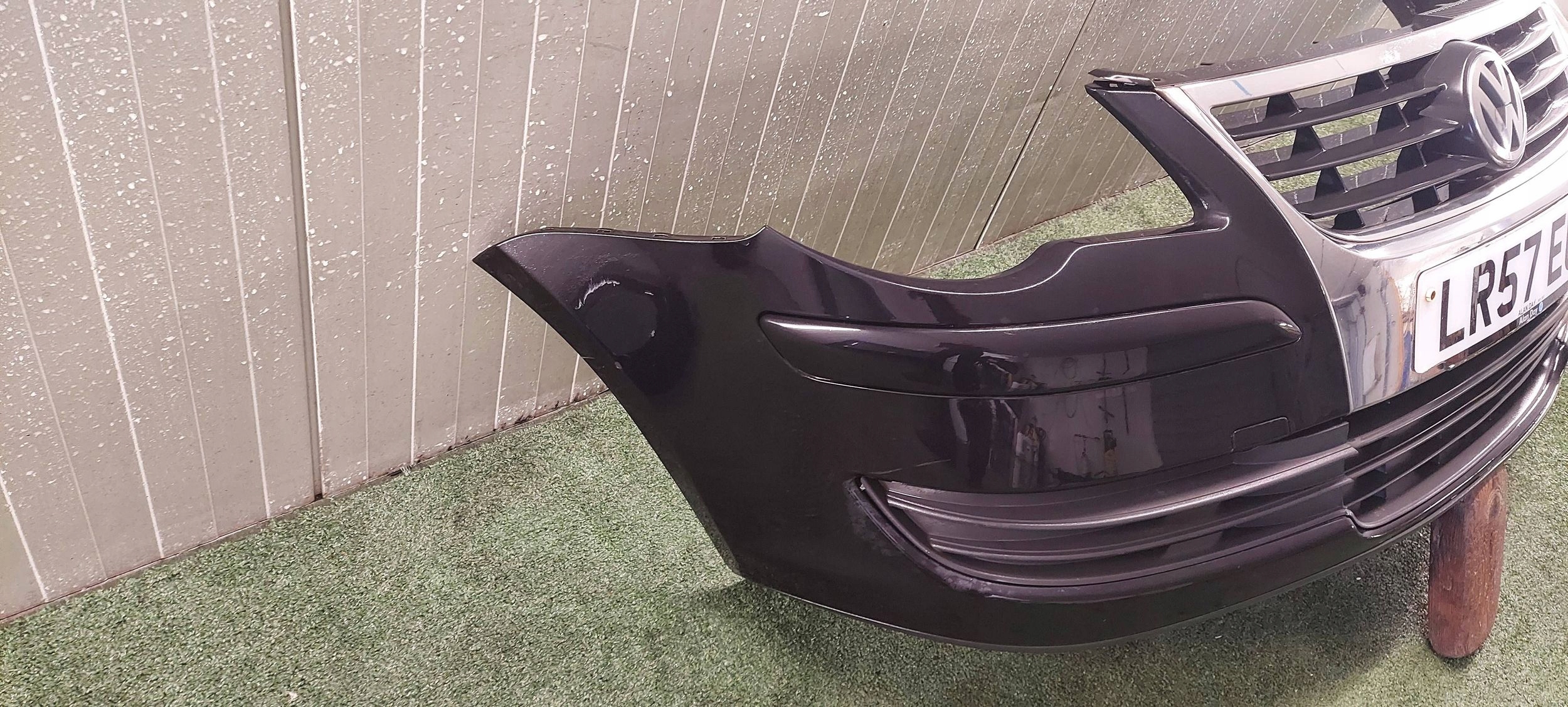 bumper front VW TOURAN LIFT 06-10 LAK: LC9X