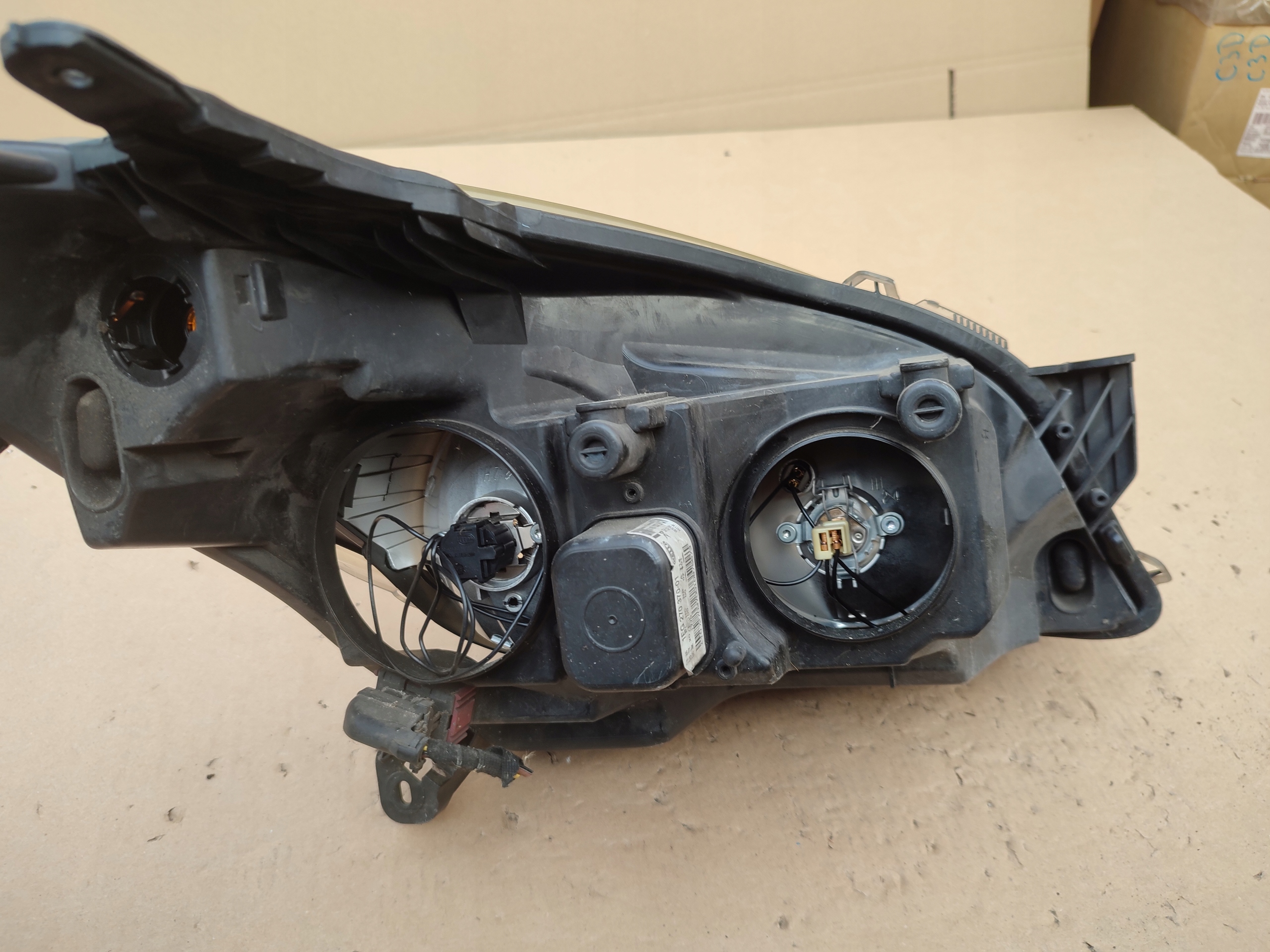 REFLEKTOR left light front front left OPEL ASTRA H EUROPA 24451032