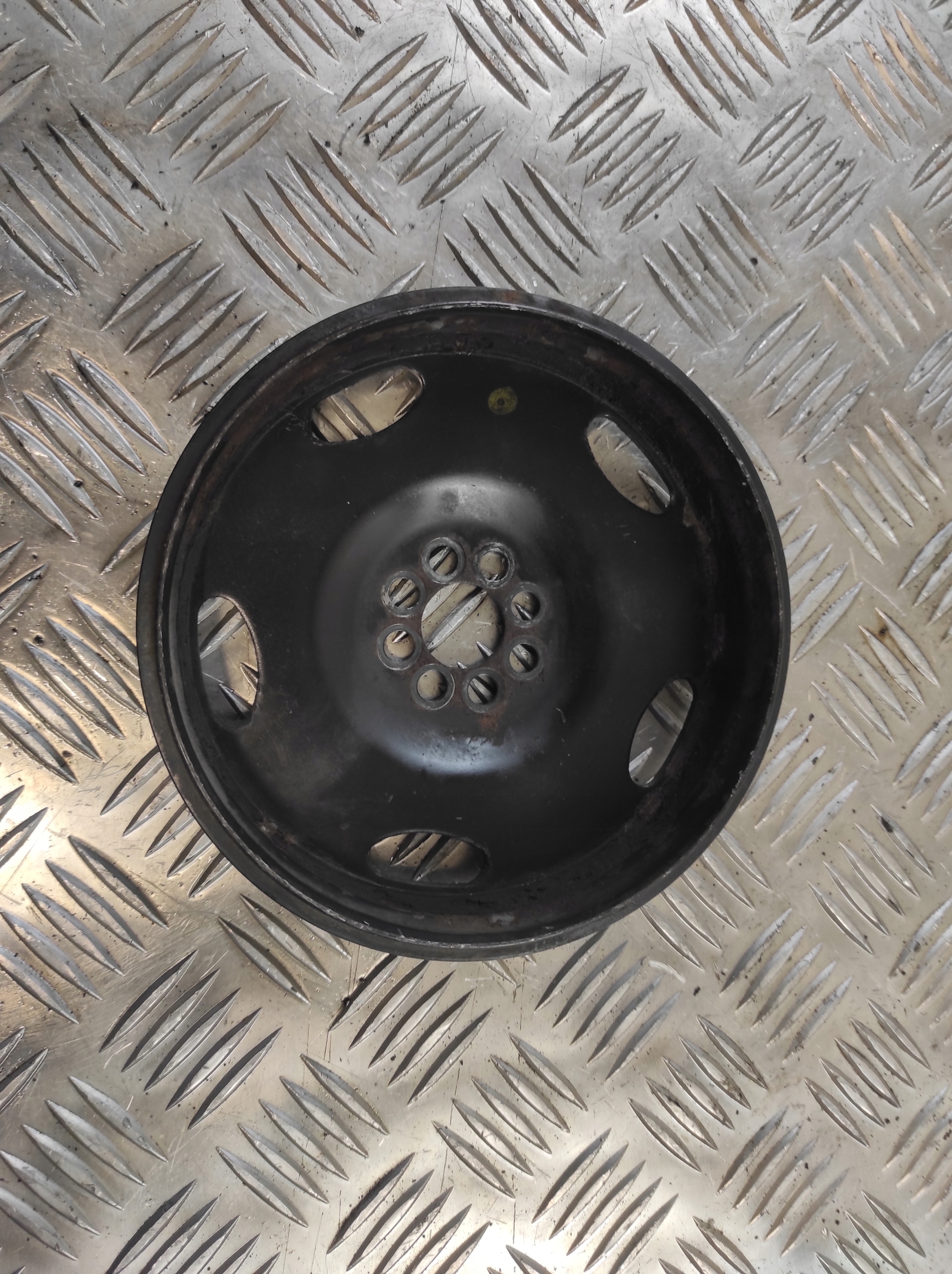 pulley AUDI A6 C6 2.4 B V6 A 06E105255 DE