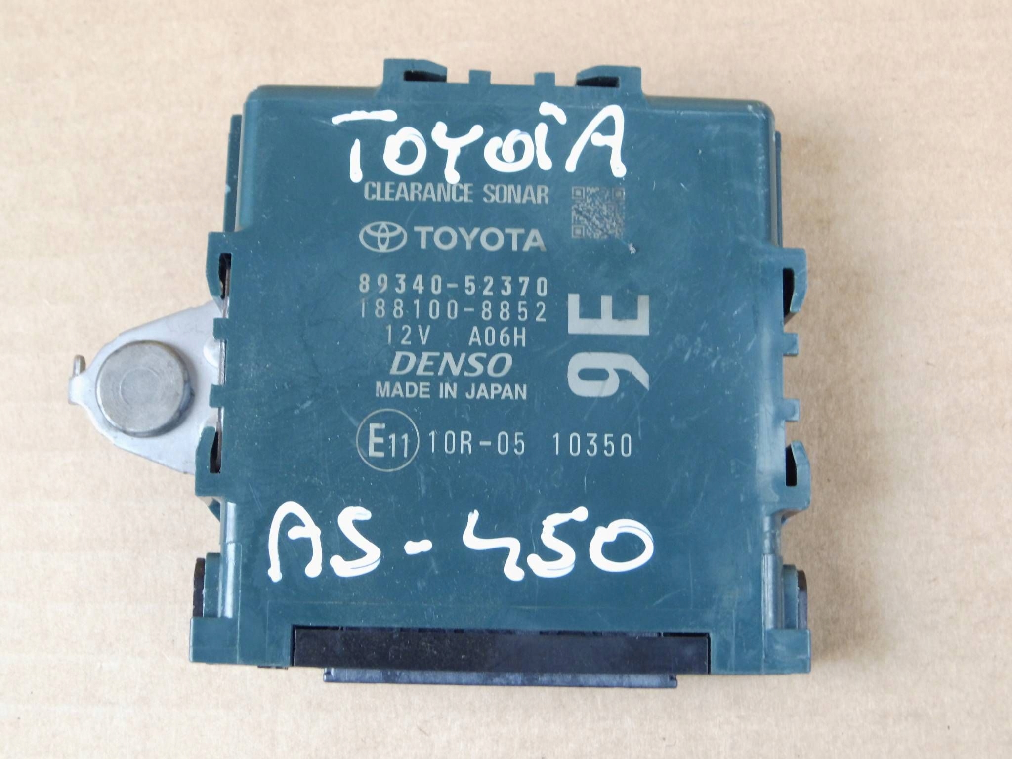 Toyota Yaris IV control unit module 8934052370 89340-52370