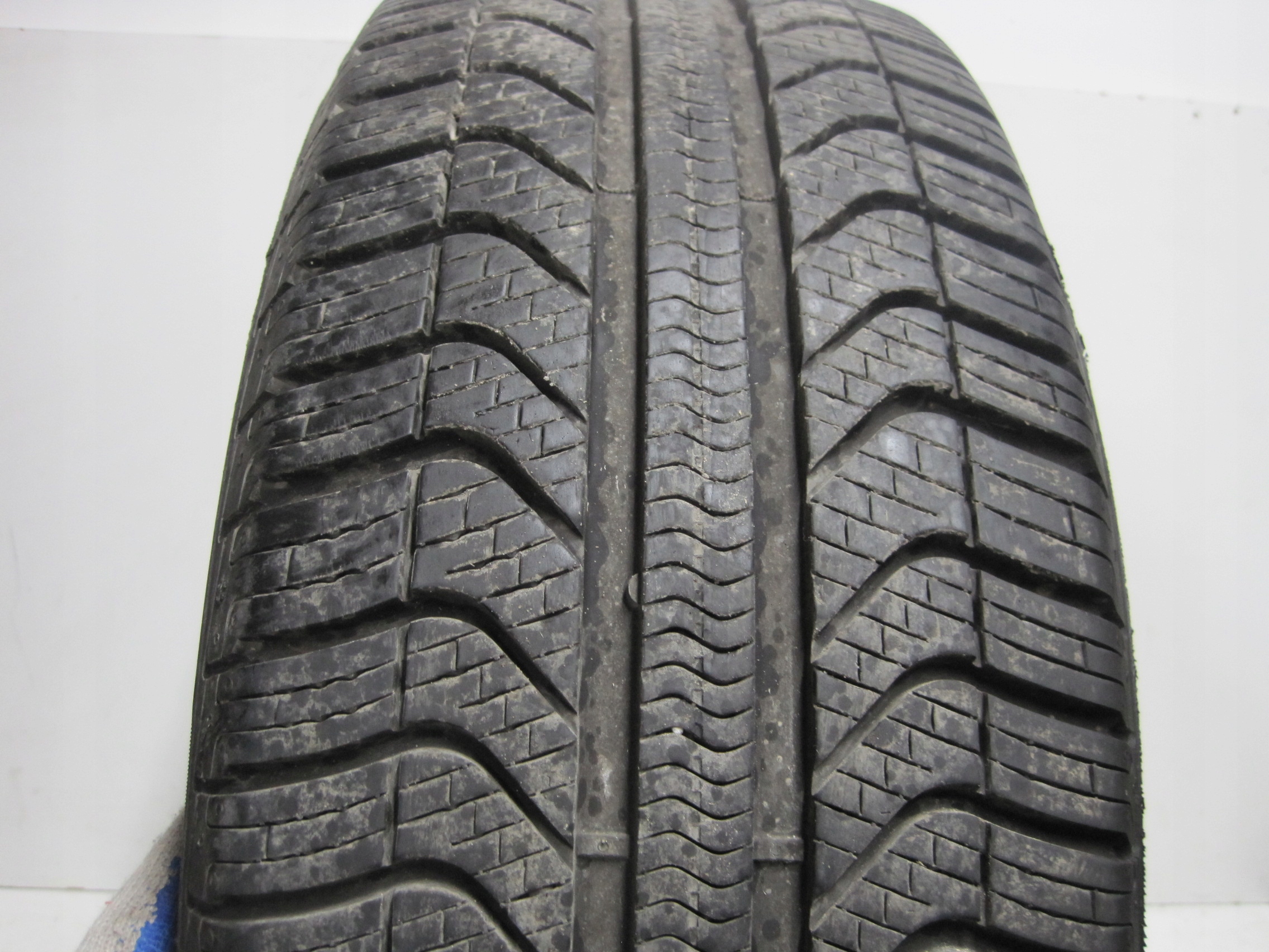 wheels discs tyres VW TAIGO 2G7 R17 M+S 22R