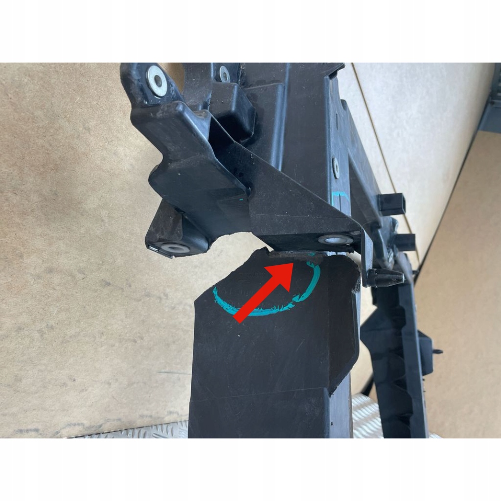 bar, wall front MITSUBISHI COLT VI 2004-2012 5256A948