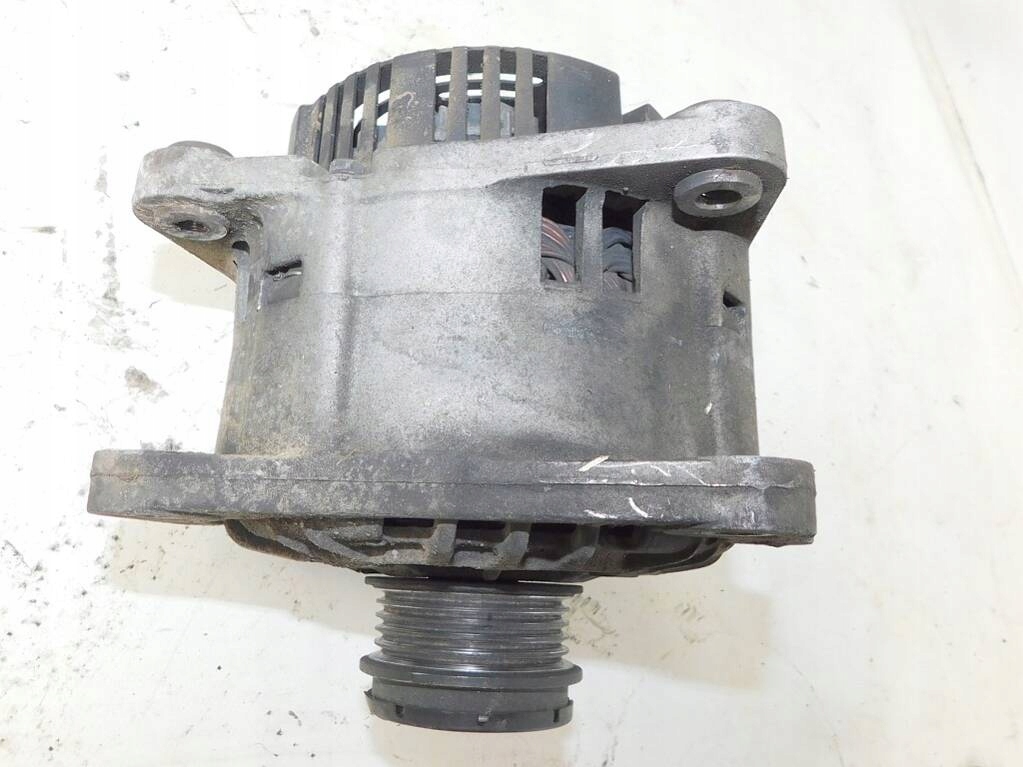 VW PASSAT B5 1.9TDI 1998r ALTERNATOR 120A 028903029E Typ samochodu Samochody osobowe
