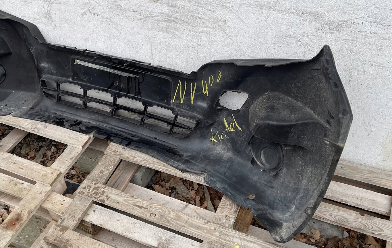 NISSAN NV400 2010 - bumper front front