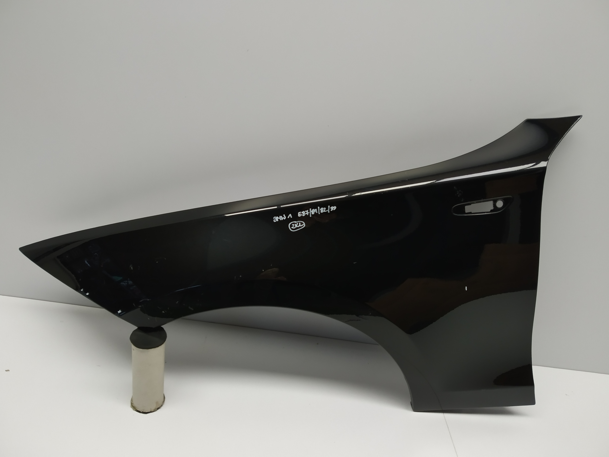 E87 Bmw E81 fender front left front original