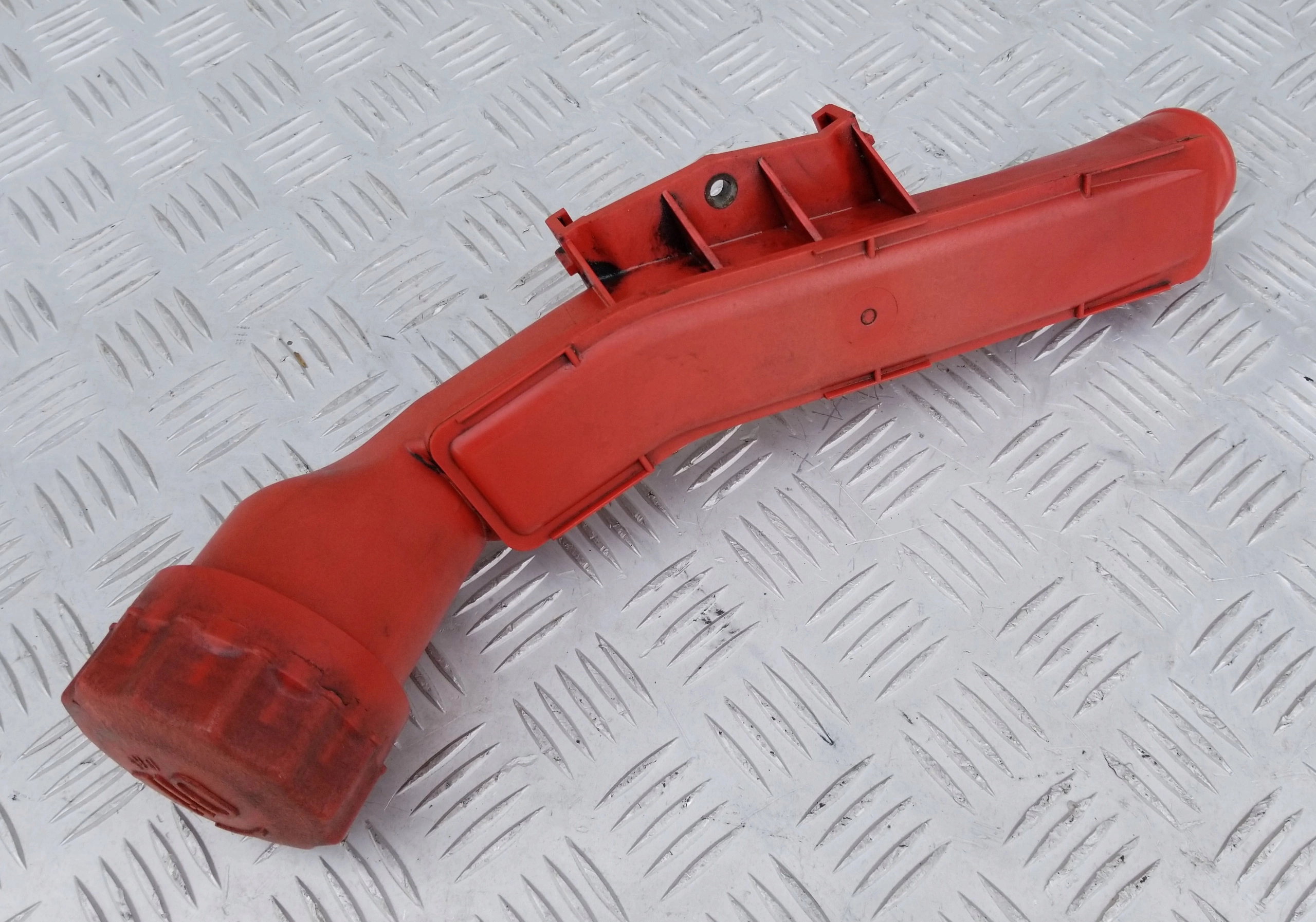 RURKA WLEW KOREK OLEJU DAF XF 105