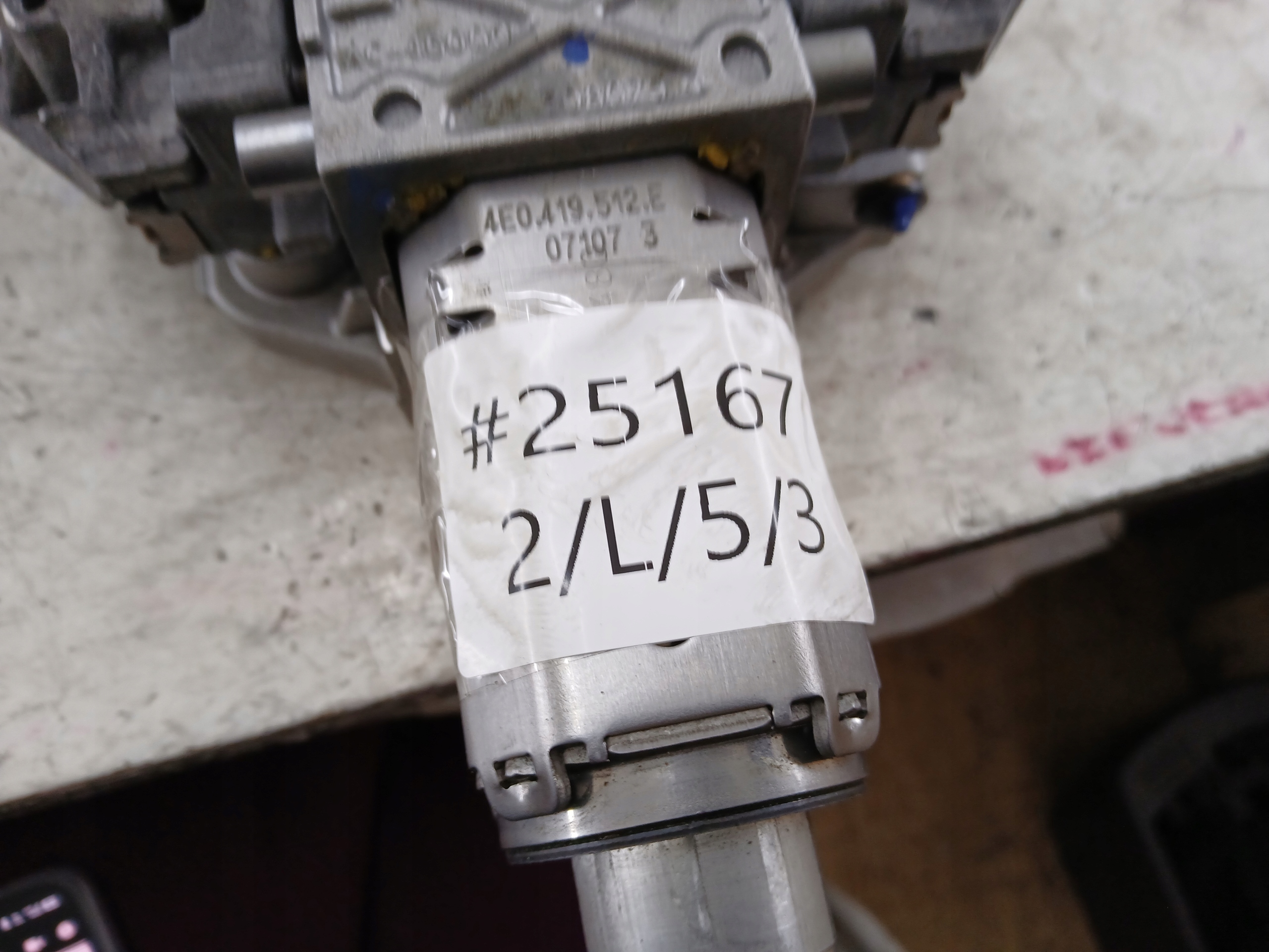 AUDI A8 D3 steering wheel rod 4E0419512E