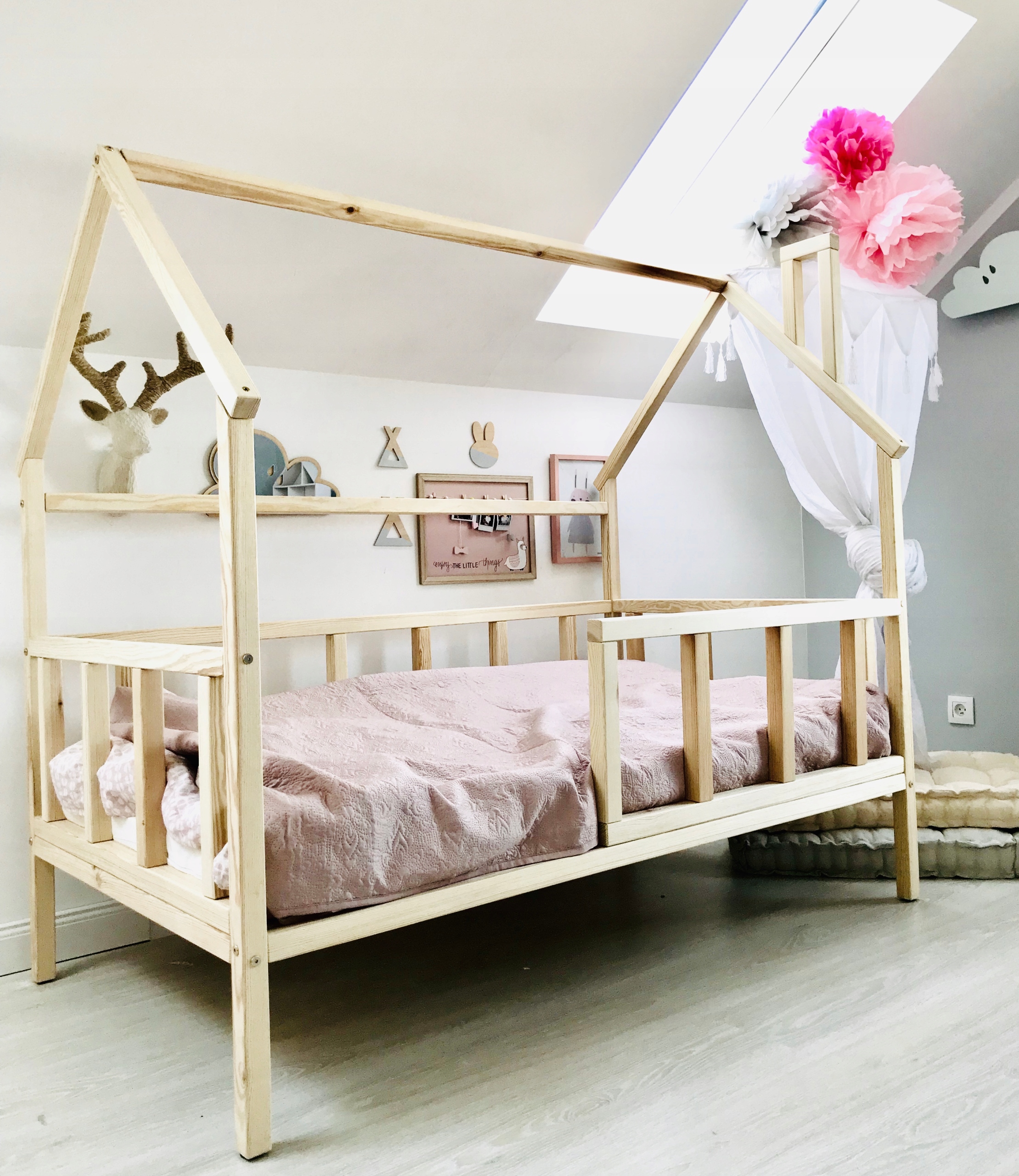 Łózko Domek na nóżkach 90x160 WOODENHEAVEN EAN (GTIN) 5904883085190