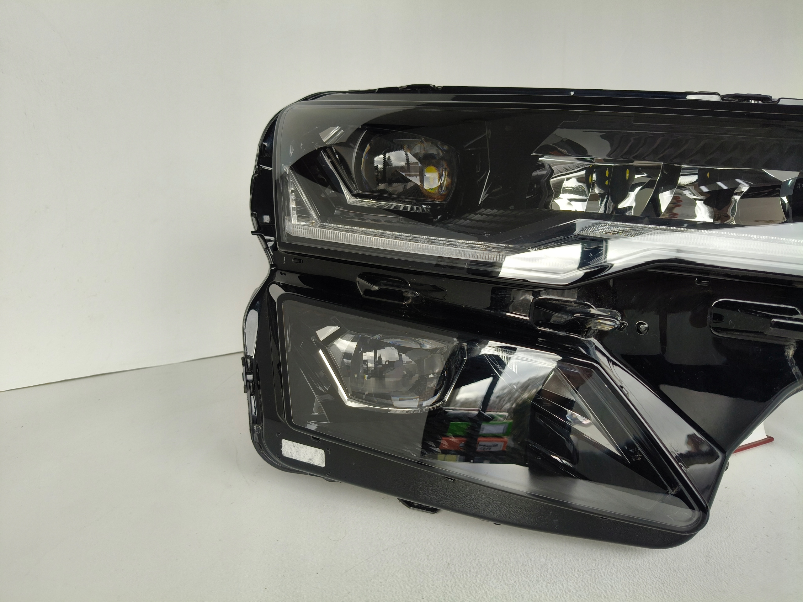 light right REFLEKTOR SKODA KAROQ 57A 21- LIFT FULL LED