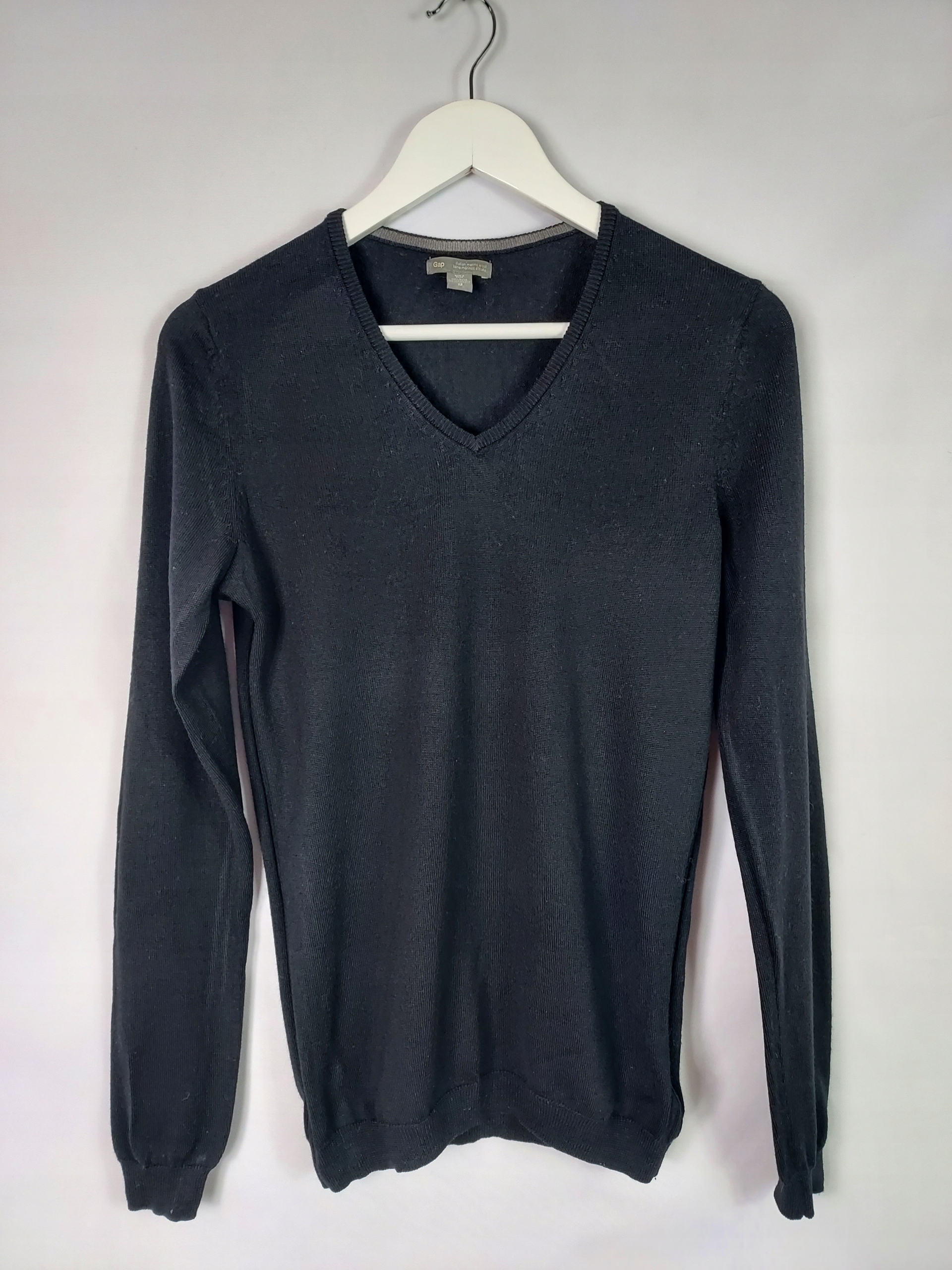 GAP ČIERNY SVETER 100% MERINO XS/S