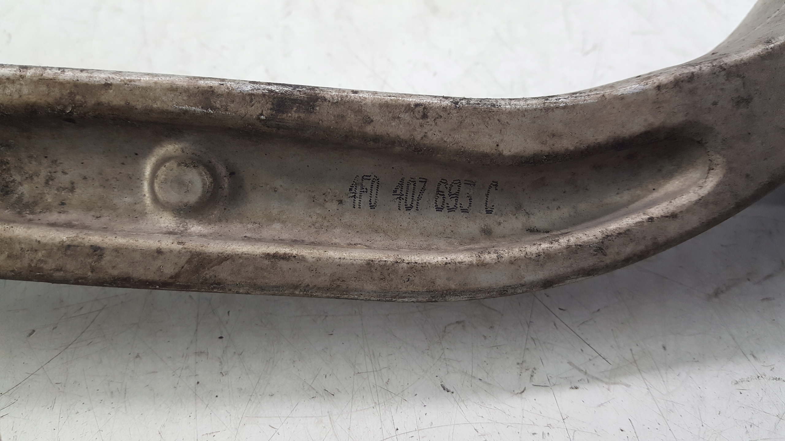 arm left front 4F0407693C Audi A6 C6