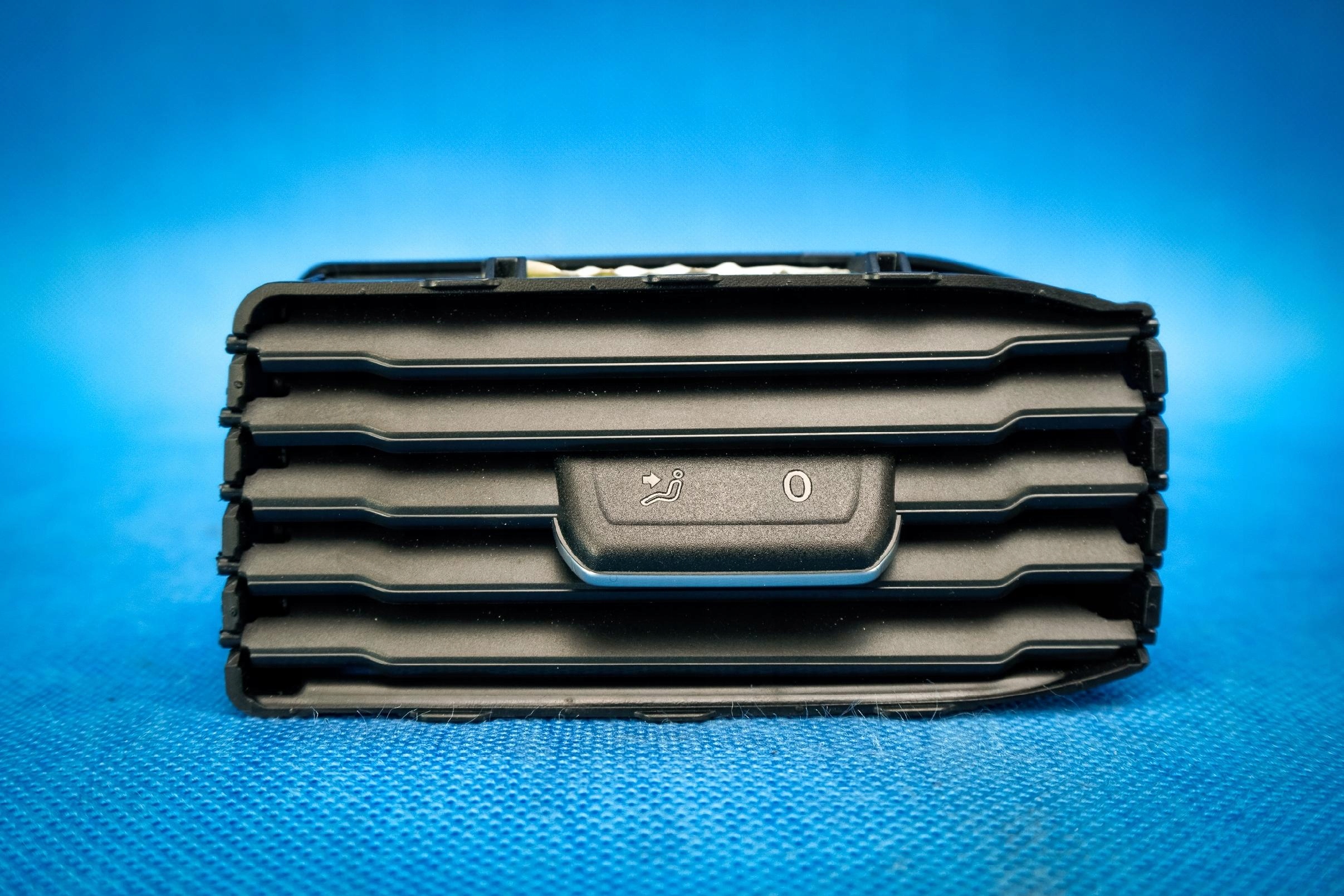 grid air conditioning devices air VW Caddy 2K5 2K5819247C