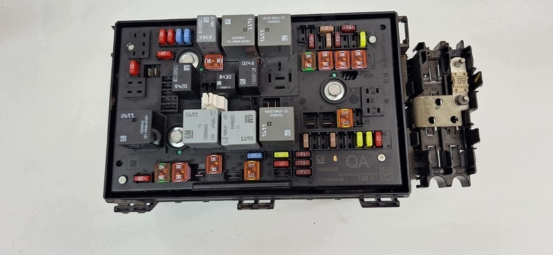 module BSI OPEL ASTRA J 13302309