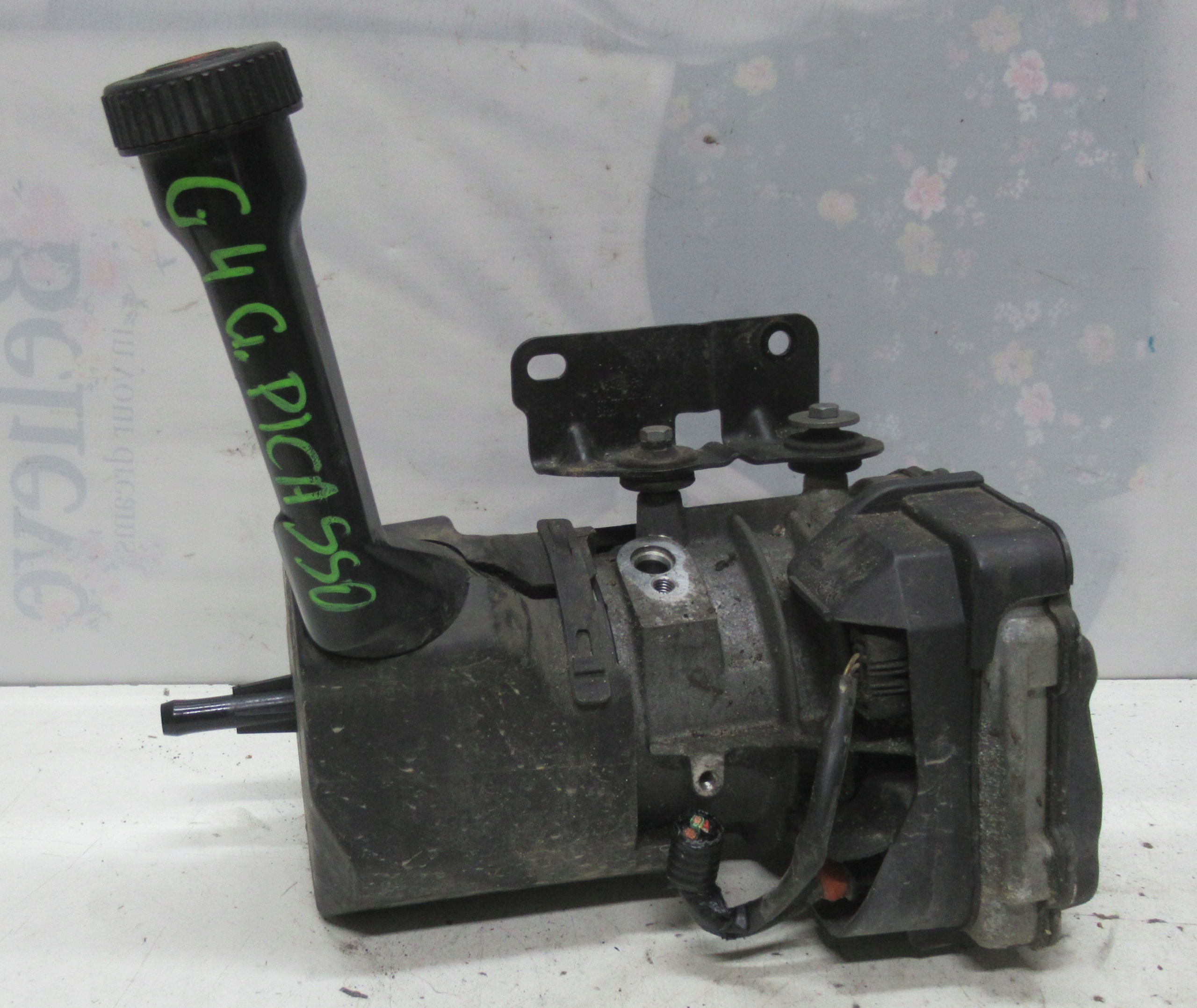C4 PICASSO 09R Servopumpe 9684040180