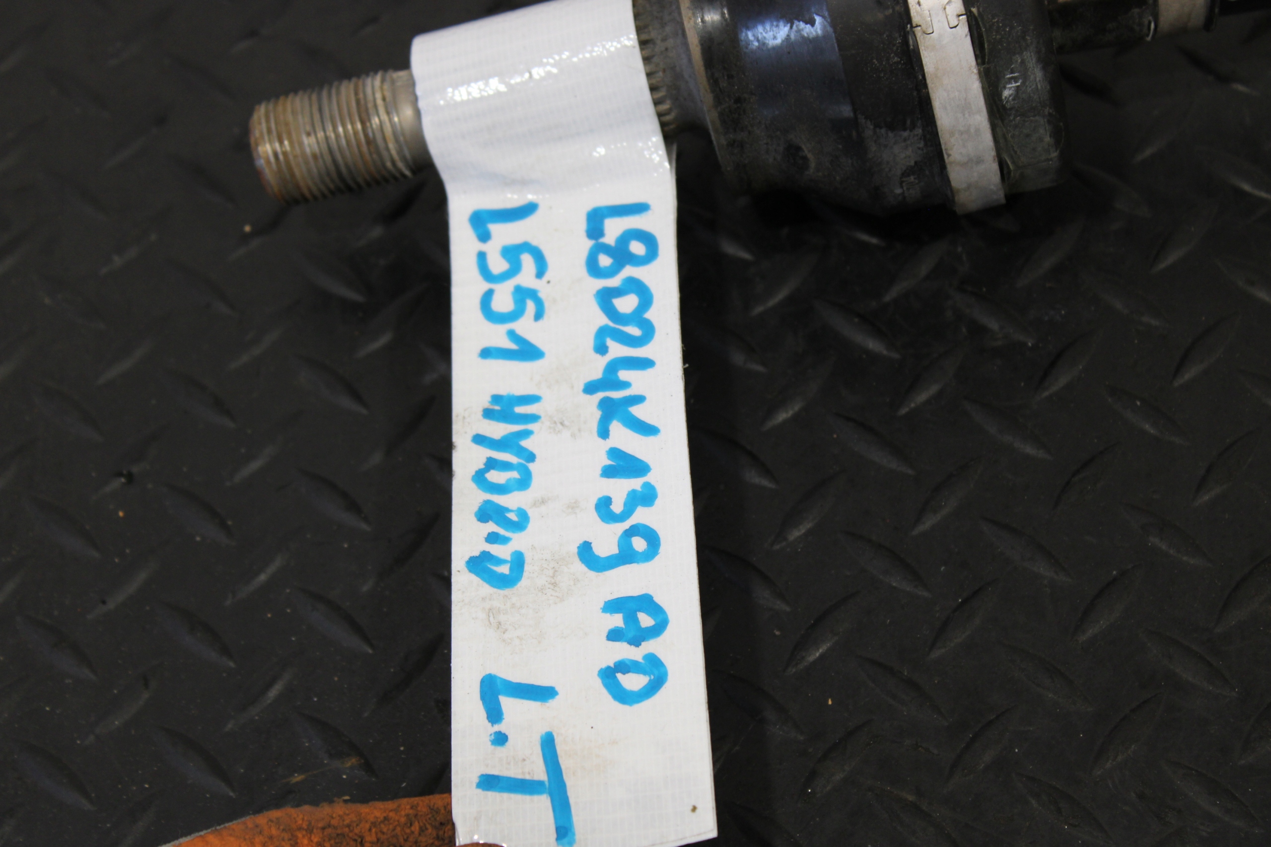 semi-axis semi-axis left rear part LAND ROVER EVOQUE II 2 L551 L8D2-4K139-AD
