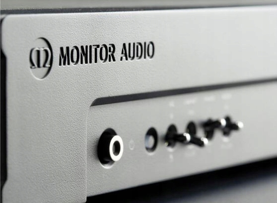 WZMACNIACZ DO SUBWOOFERA MONITOR AUDIO IWA-250 Komunikacja brak