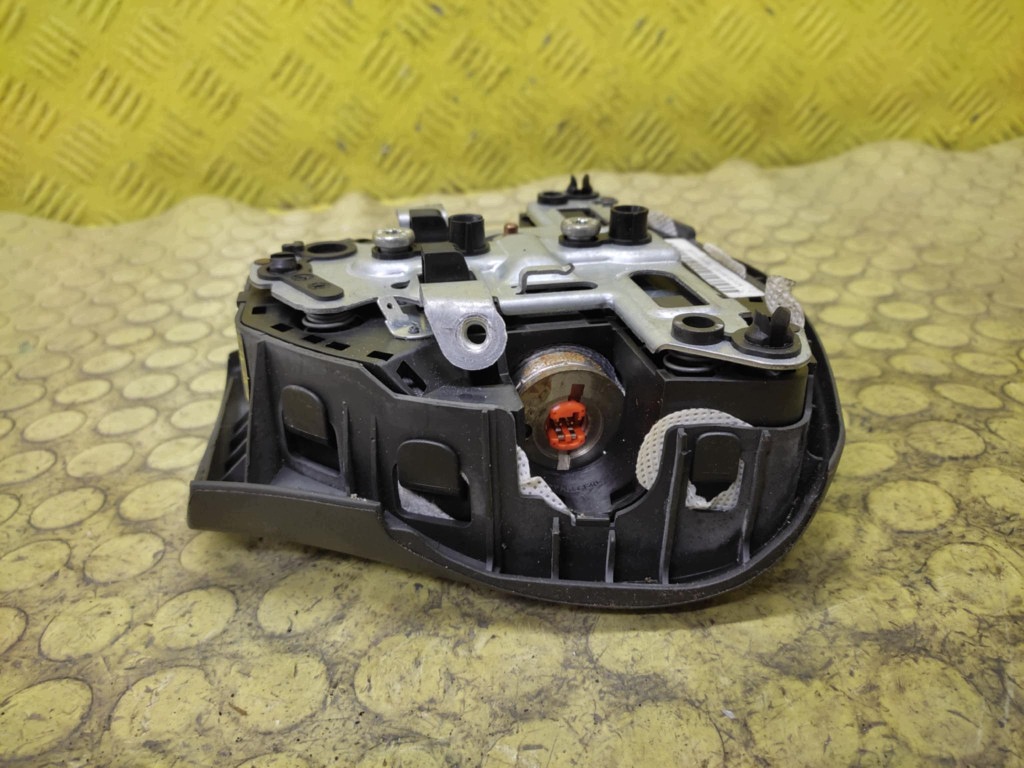 TOYOTA AURIS airbag řidičů