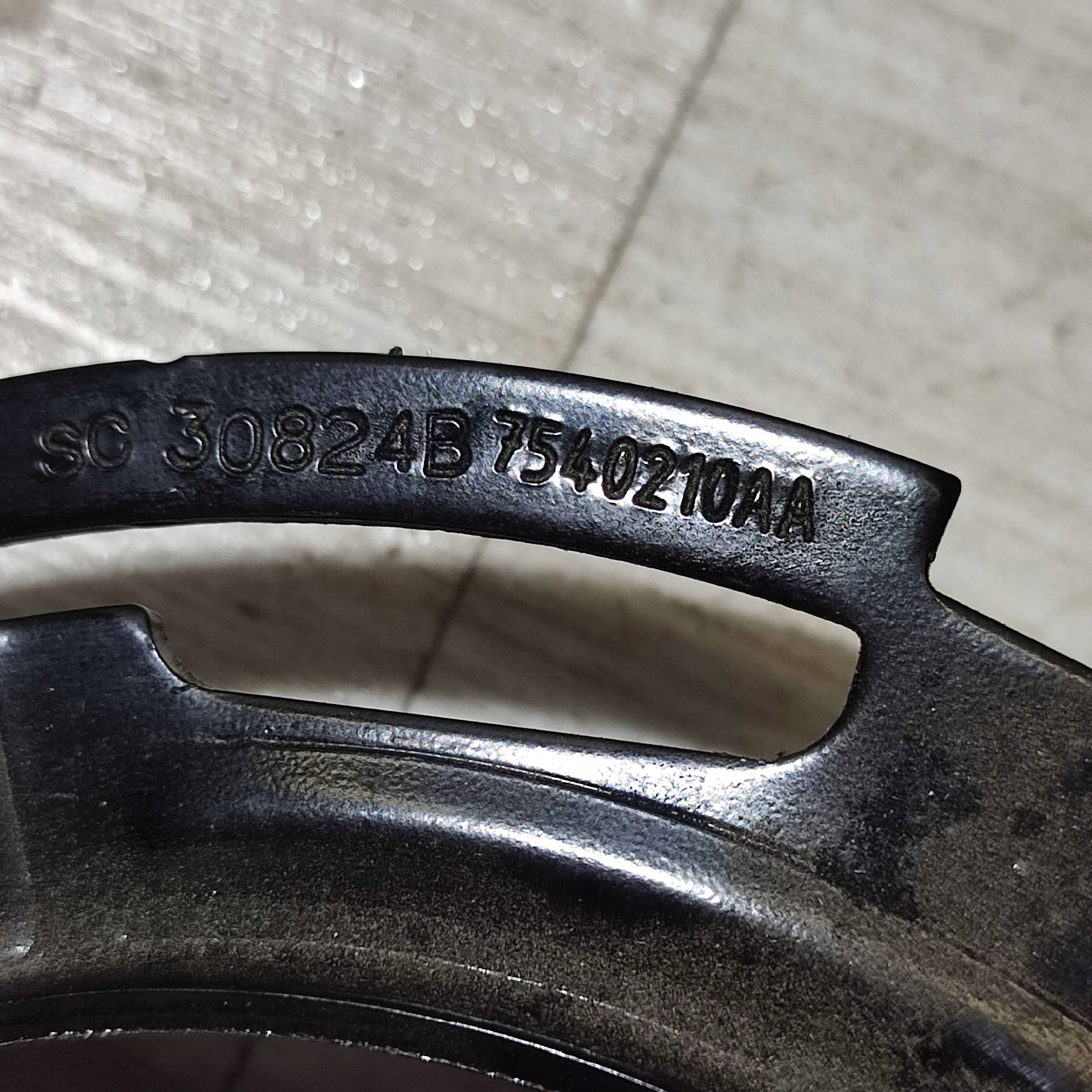 Écrou pompy Carburant Dacia Jogger 7540210AA