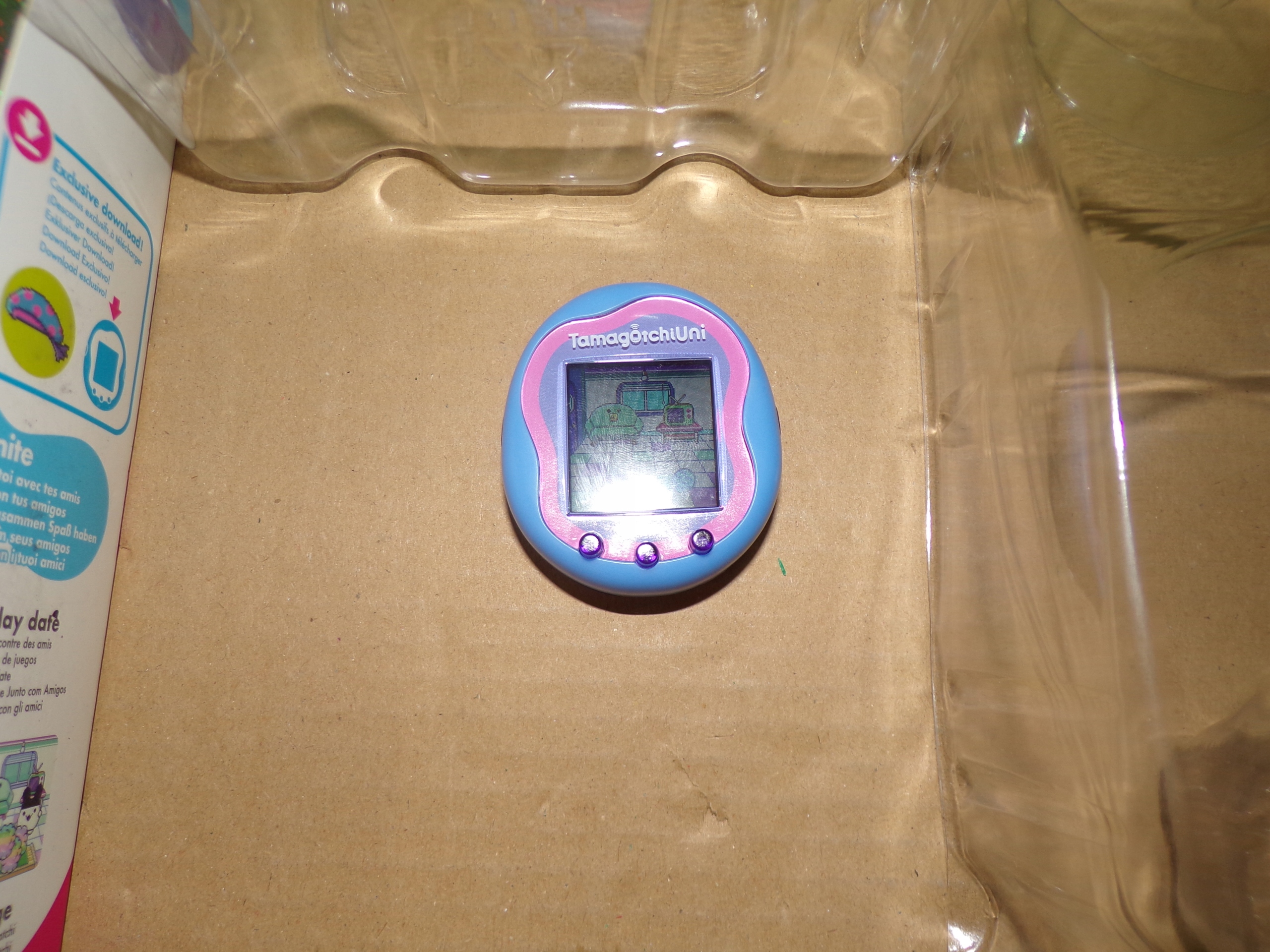 Tamagotchi BANDAI Uni TAM43352 Wiek dziecka 6 lat +