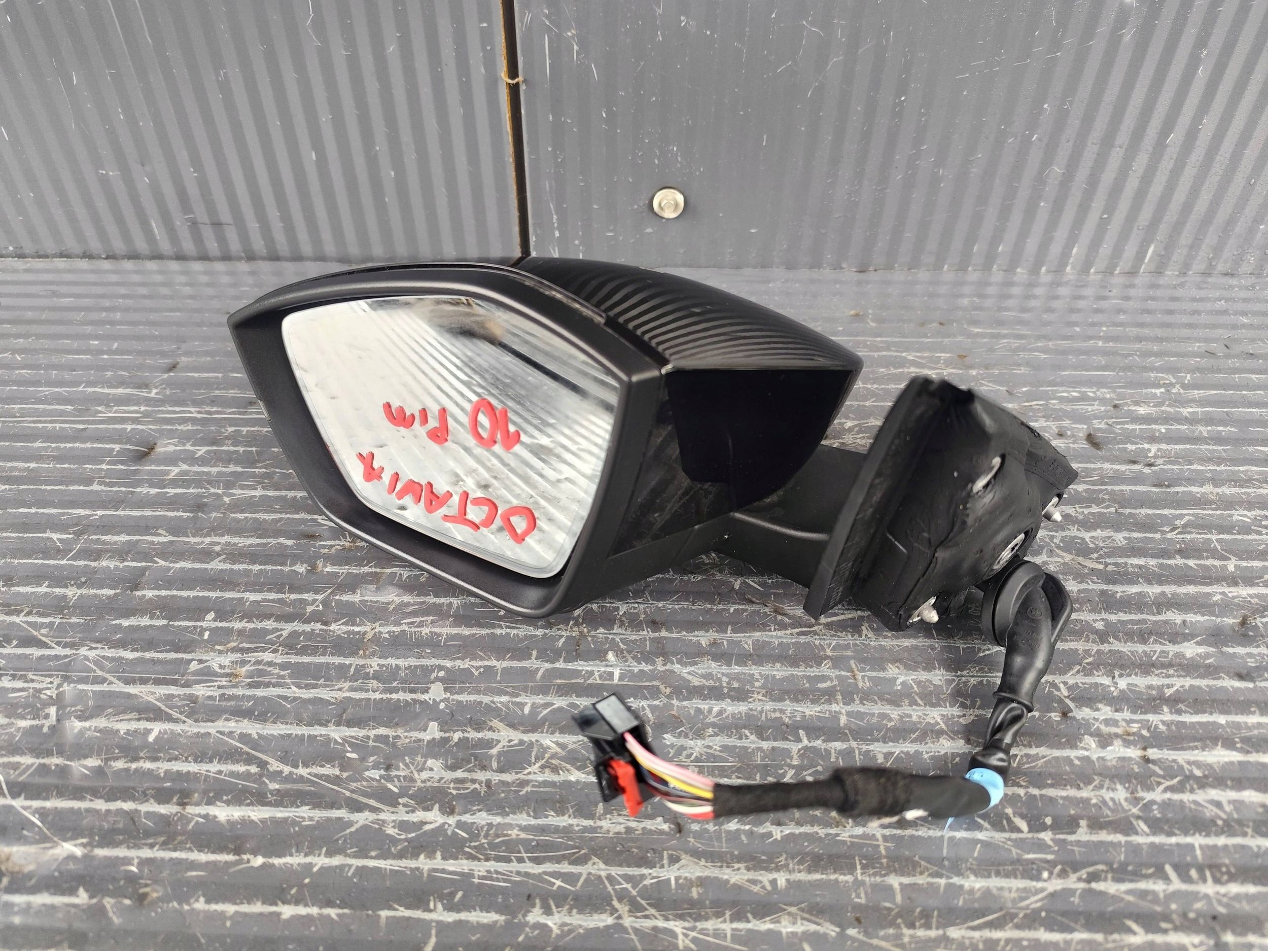 SKODA OCTAVIA IV mirror left 10 PIN