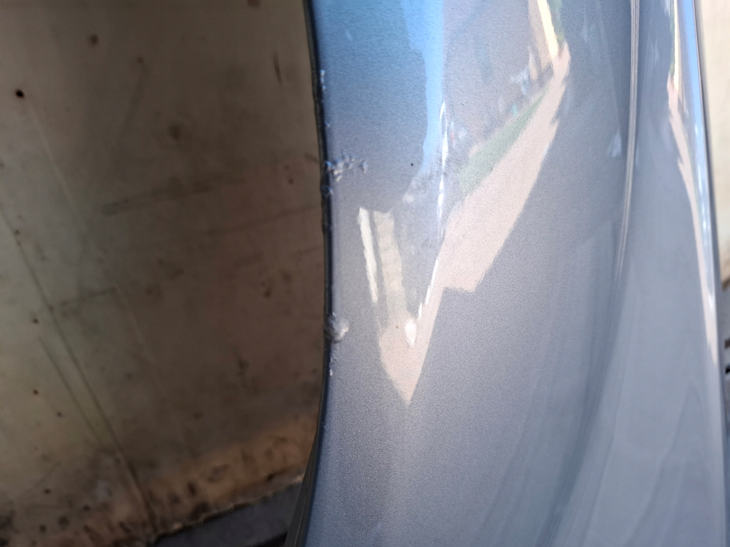 fender left front AUDI Q7 4L LX7U