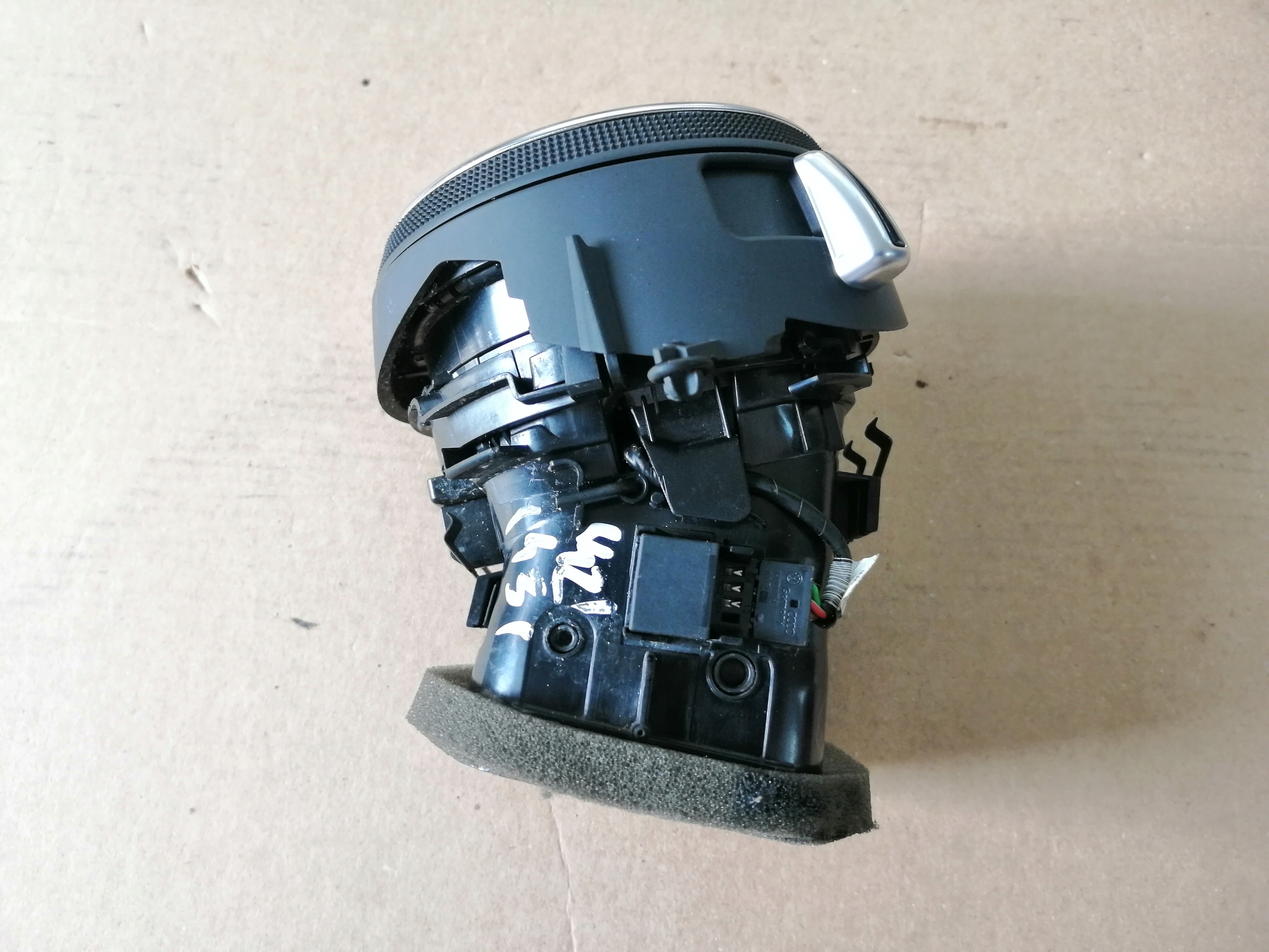 grid air conditioning devices central 8S1820952 AUDI TT 8S