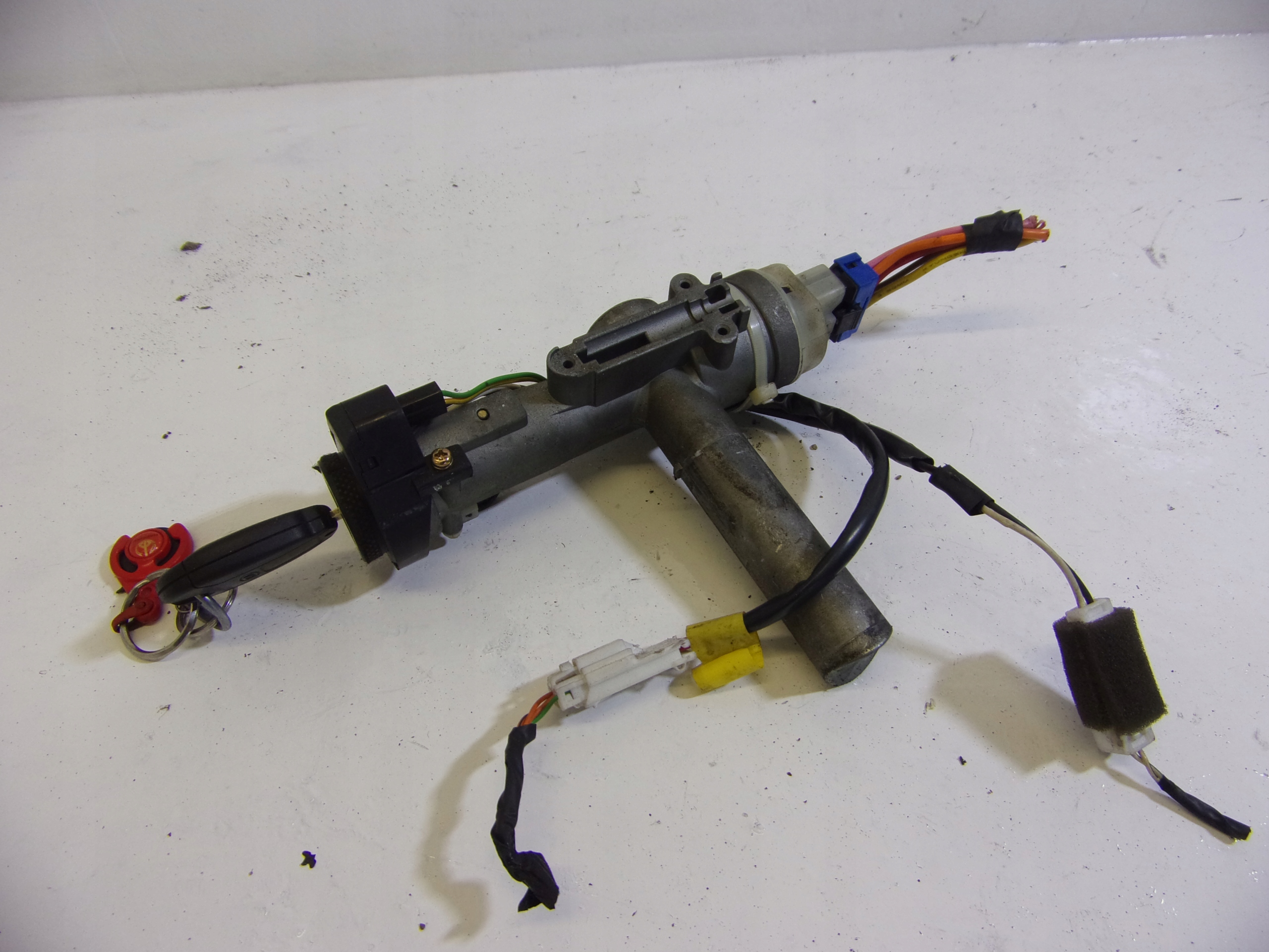 ignition Z KLUCZYKIEM KIA MAGNETIS